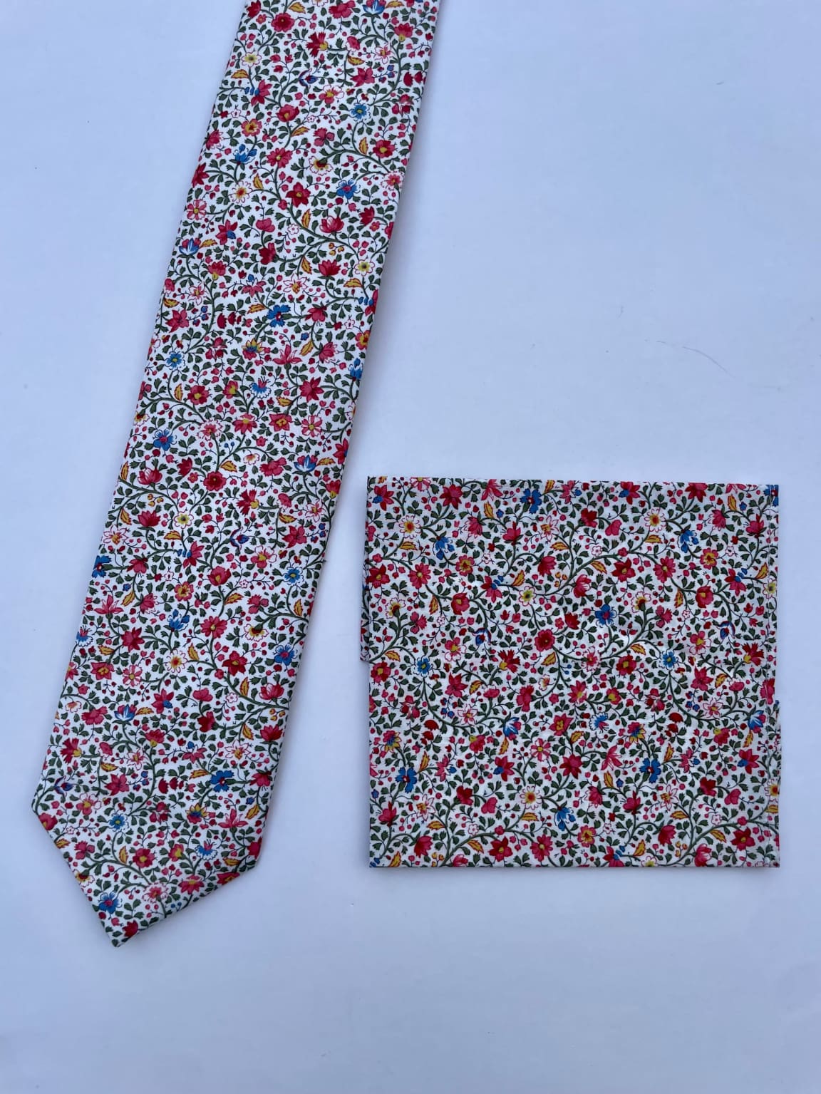 LA Smith 'Katie & Millie' Pink Cotton Tie & Hankie Gift Set - Premium Liberty Fabric - Perfect for Weddings, Bridal Showers & Special Occasions