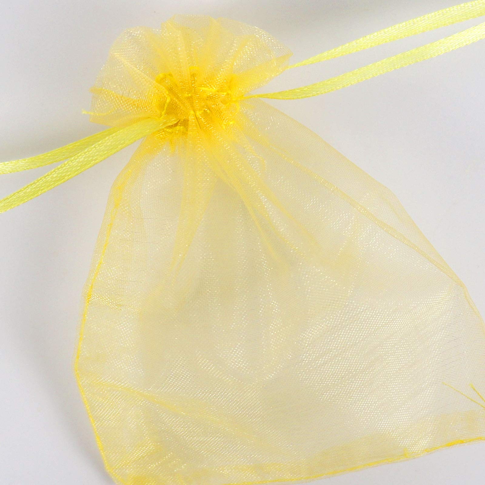100Pcs 4x6 Inches Golden Organza Gift Bags with Drawstring - Small Mesh Bags for Christmas Favors, Wedding Party Favors, Jewelry Packaging & DIY Crafts