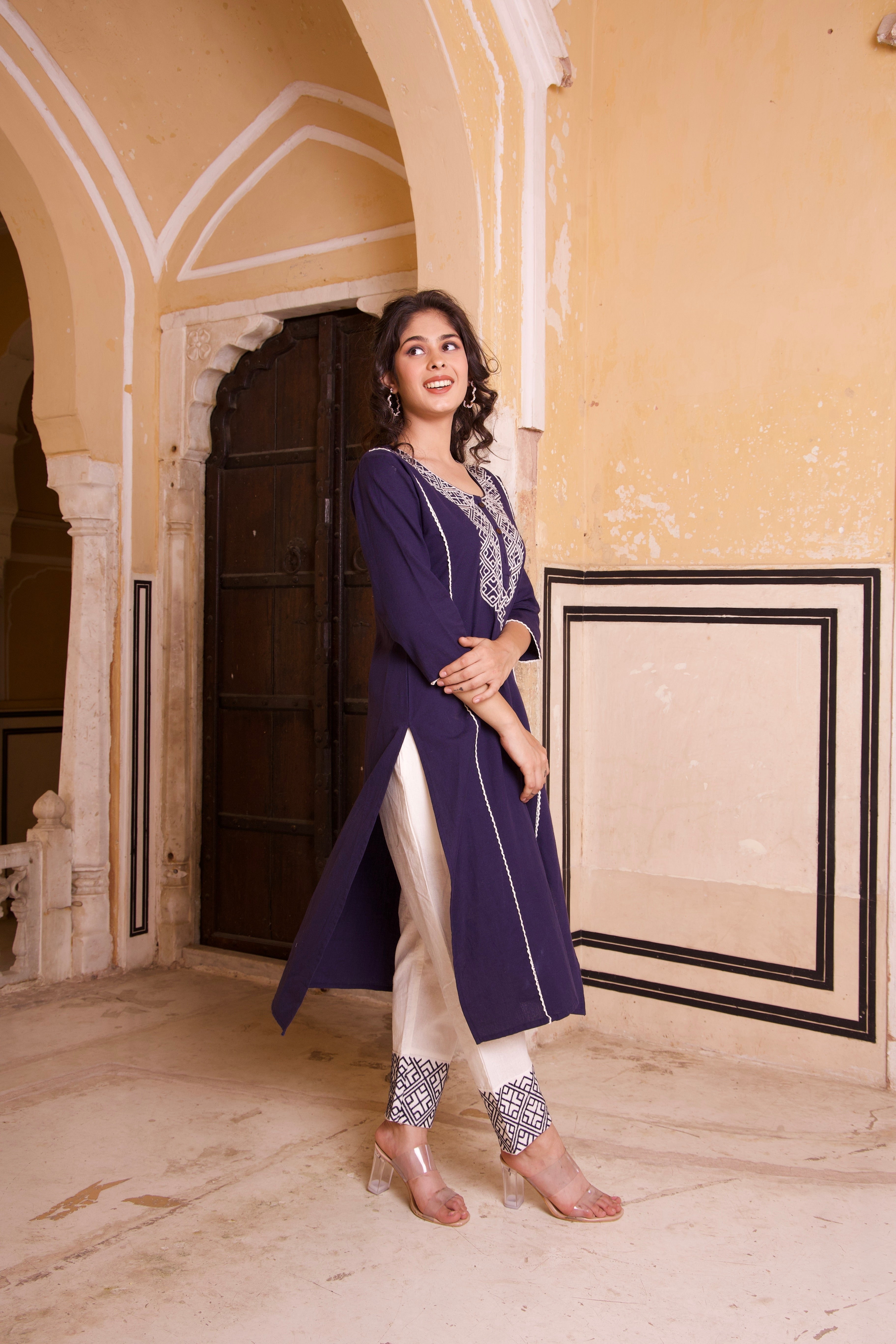 Stylish and Elegant Women's Kurta Set - Traditional Indian Ethnic Wear for Festivals, Parties & Casual Outings