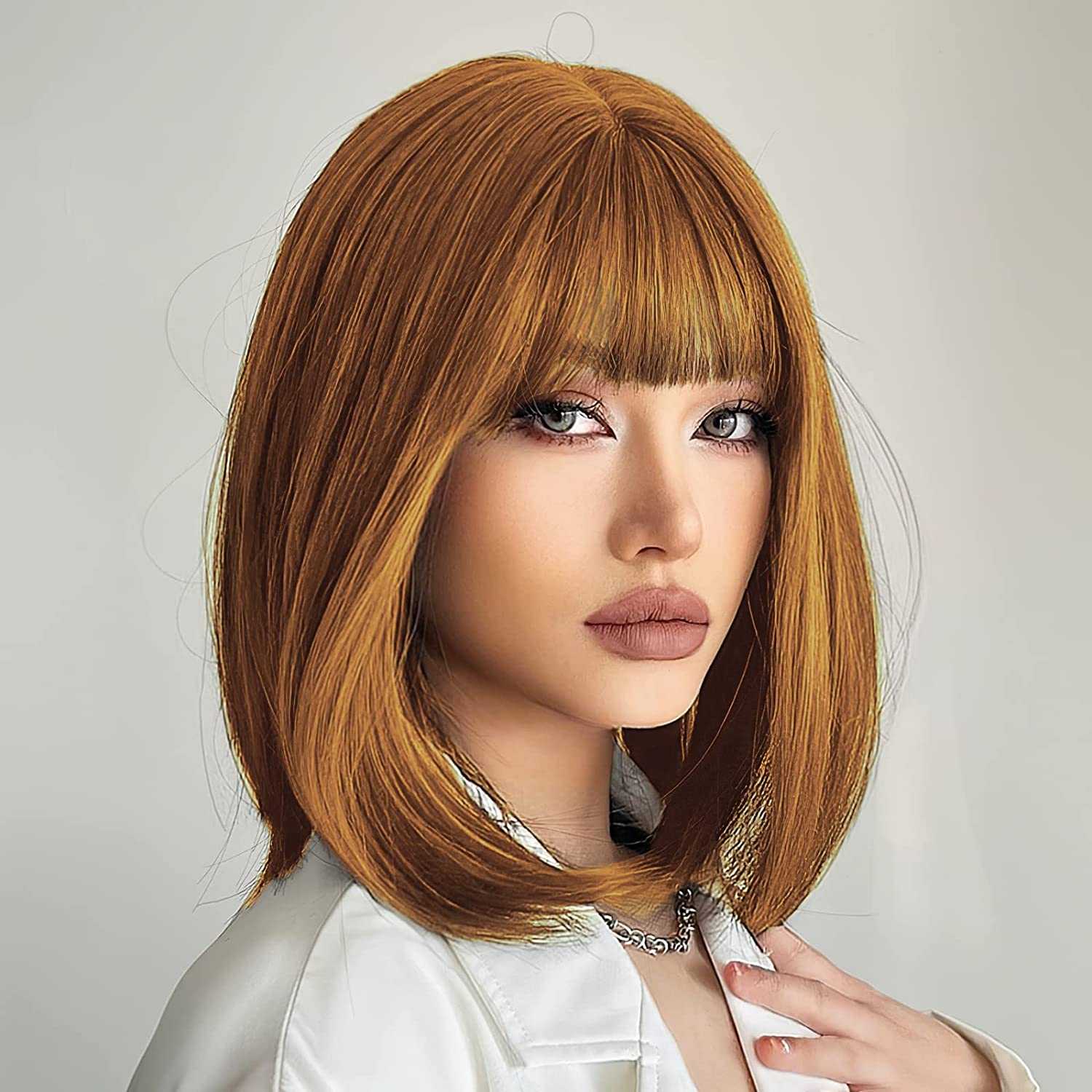 Stylish Synthetic Bob Wig with Blunt Bangs - Perfect for Cosplay, Halloween, and Everyday Fashion