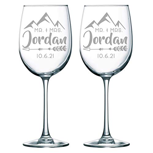 Personalized Mr and Mrs Wedding Toasting Glasses - Engraved Champagne Flutes for DIY Wedding, Anniversary & Bridal Shower - Elegant Wine Glasses for Romantic Celebrations & Special Occasions