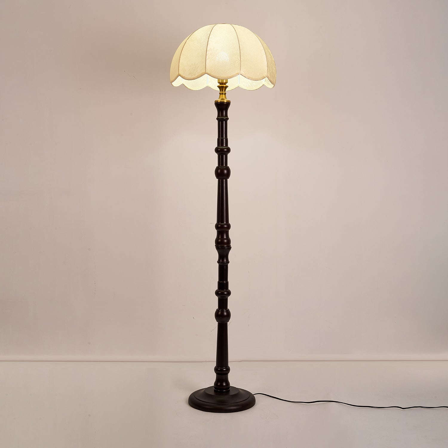 Belgravia Modern Floor Lamp - Adjustable Standing Light for Living Room, Bedroom & Office - Energy Efficient LED Floor Light for Home Decor & Ambient Lighting