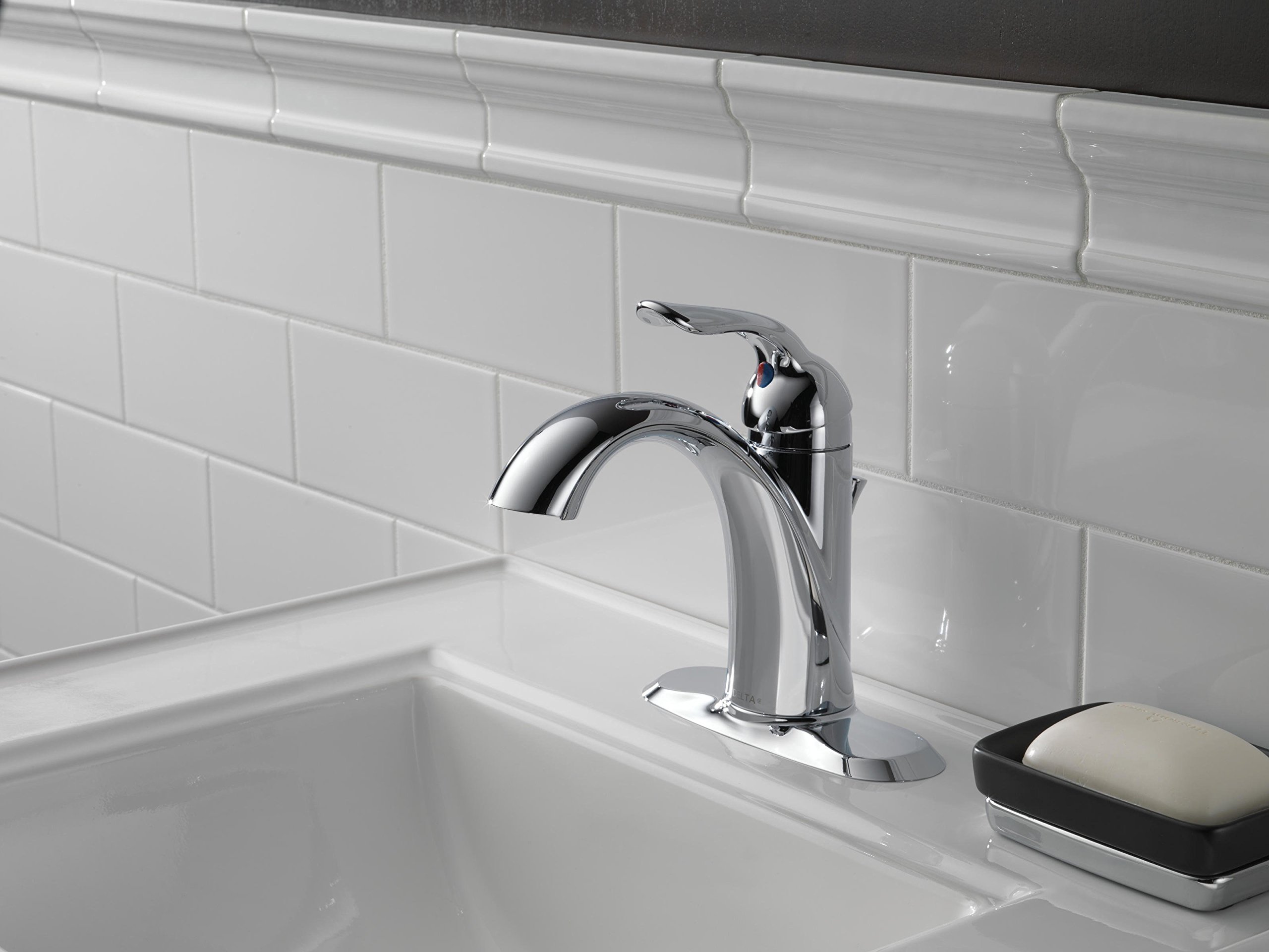 Delta Lahara Single Handle Bathroom Faucet in Chrome - 538-MPU-DST with Diamond Seal Technology & Metal Drain Assembly - Perfect for Modern Bathroom Sinks & Vanities