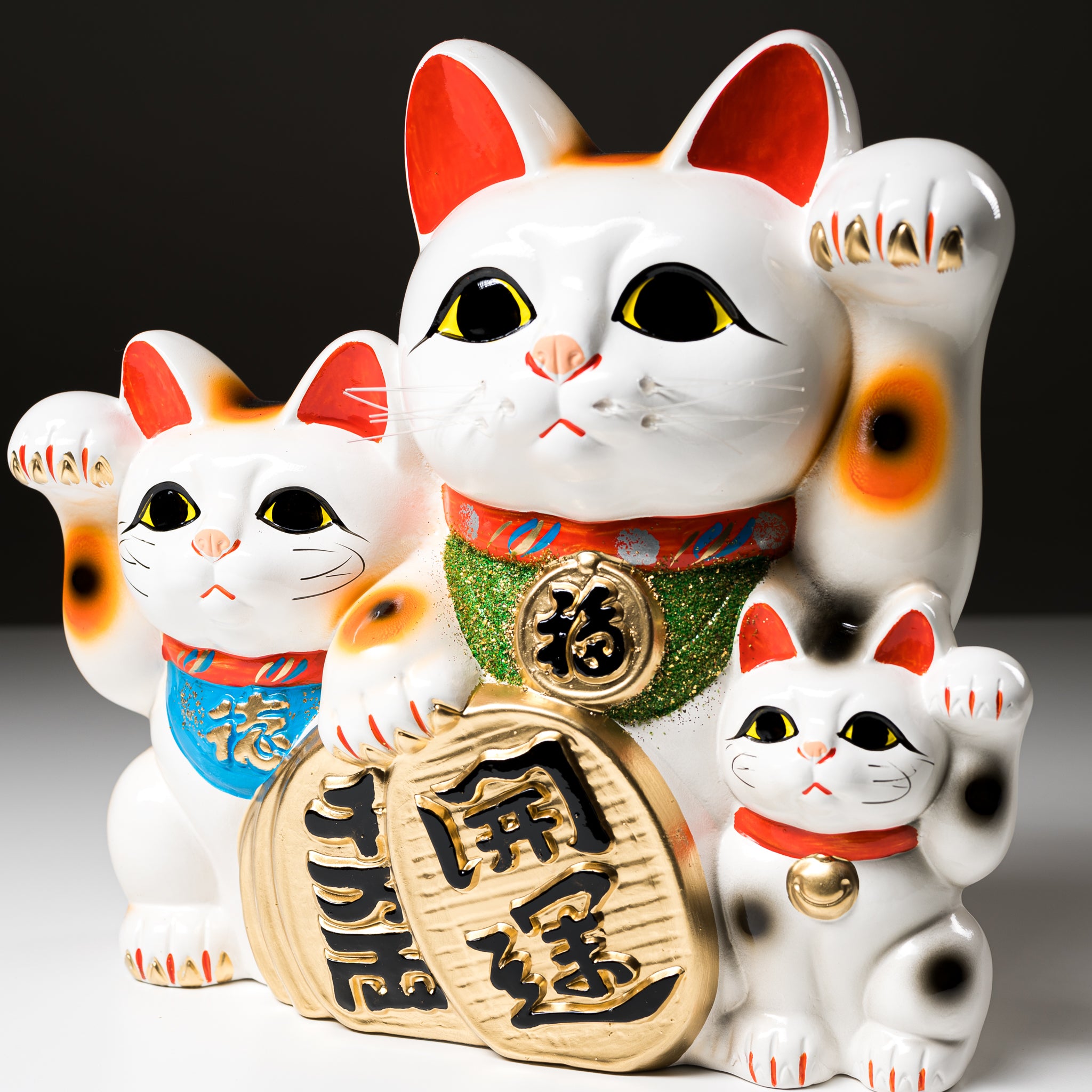 Tokonome Ware Lucky Cat Ornament Trio - Japanese Maneki Neko Figurine Set for Home & Office Decor, Good Fortune Gift for Housewarming, Business Success & Wealth Attraction