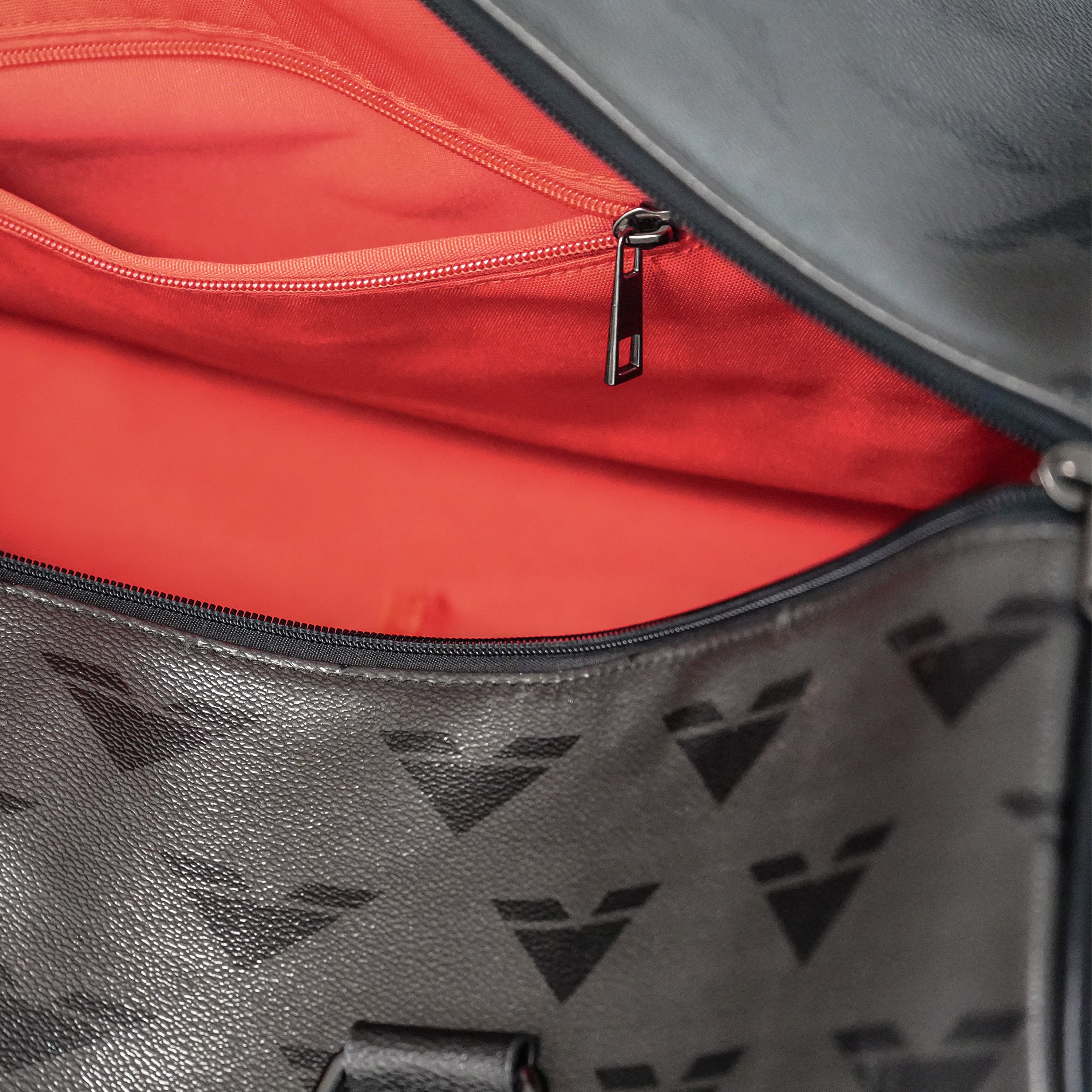 Vorsteiner Premium Leather Monogram Weekender Bag - Stylish Travel Duffel for Men & Women - Perfect for Business Trips, Gym, and Weekend Getaways