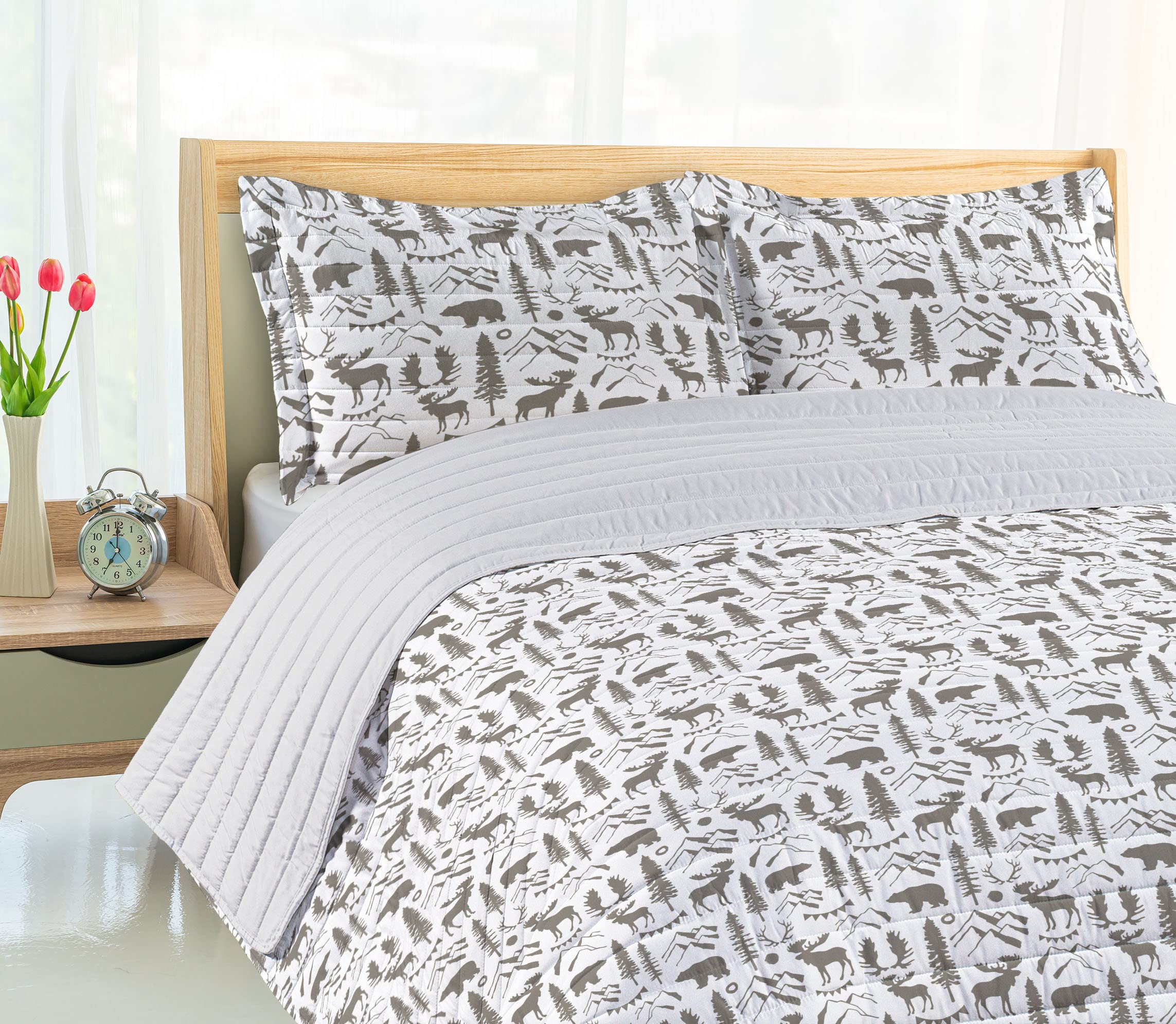 Ambesonne Northwoods King Size Microfiber Bedspread Set - Wildlife Nature Theme with Bear, Moose, Trees & Mountains - Soft Taupe & White Bedding Includes Comforter & Pillow Shams | Perfect for Rustic Cabins, Lodge Decor & Nature-Inspired Bedrooms