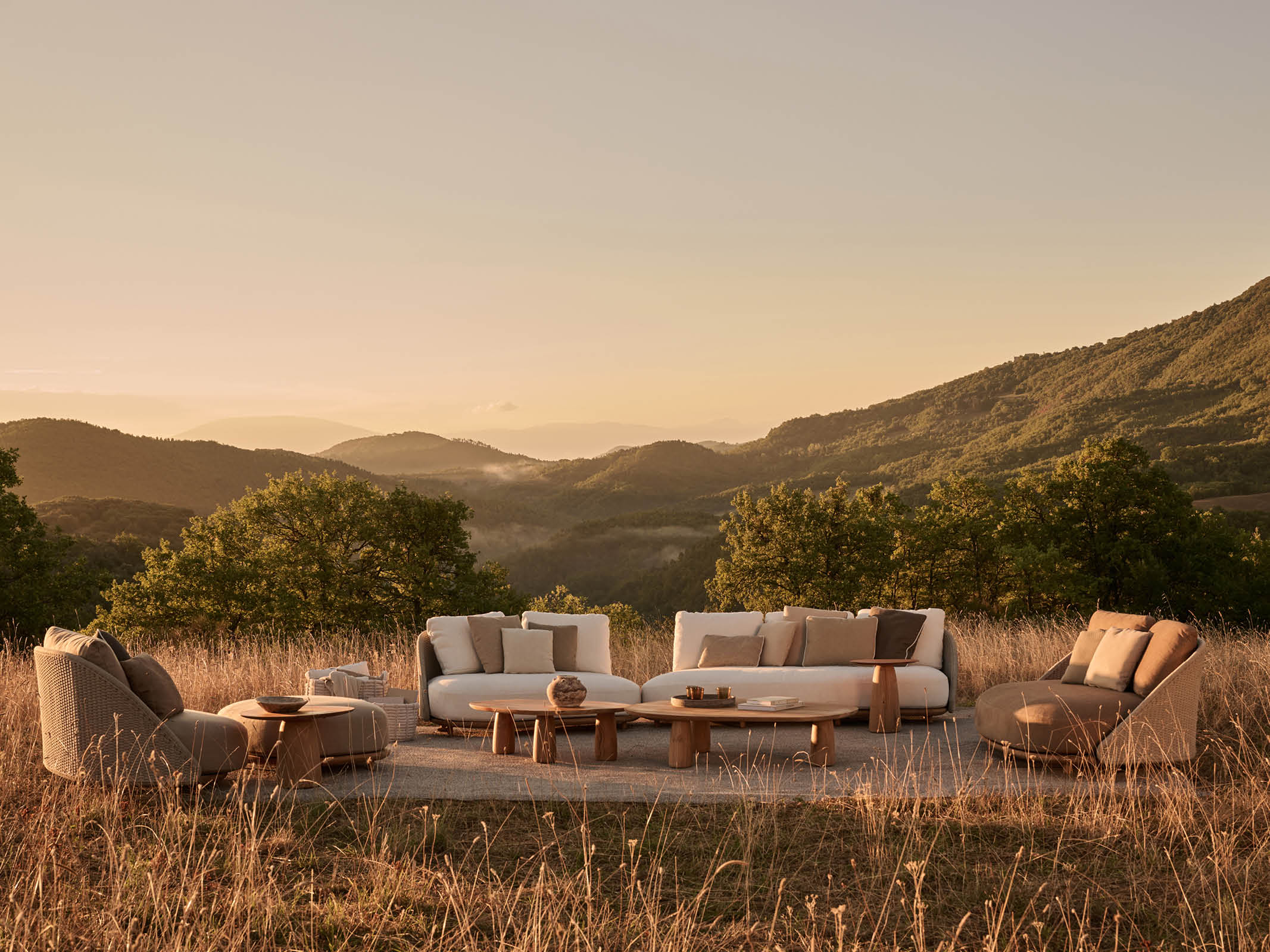Elio Sofa - Modern Comfortable Couch for Living Room, Bedroom & Office - Perfect for Relaxing, Lounging & Entertaining Guests