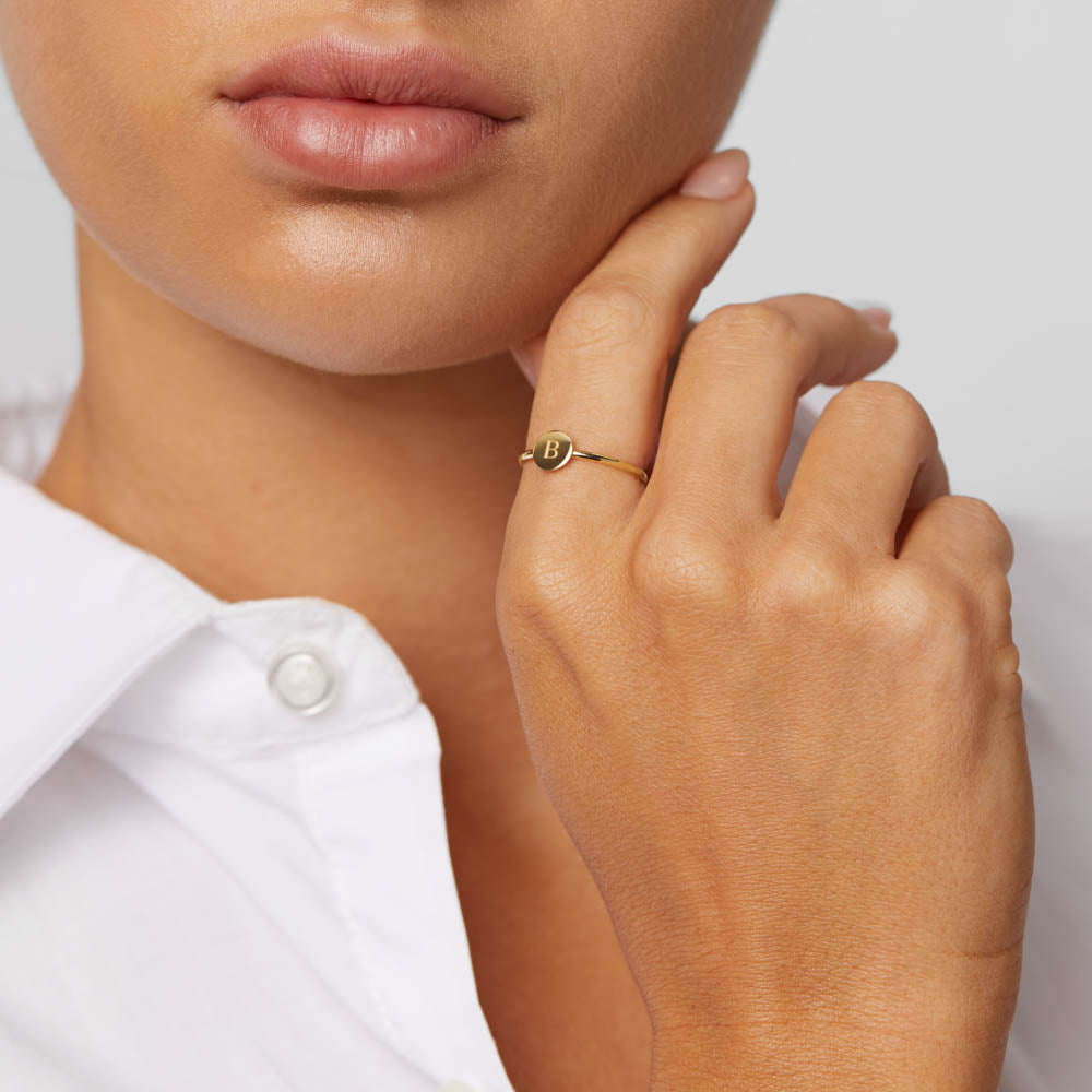 10k Gold Mini Engravable Disc Ring - Personalized Jewelry Gift for Women, Engraved Nameplate Ring for Anniversary, Wedding, Birthday - Perfect for Everyday Wear & Special Occasions