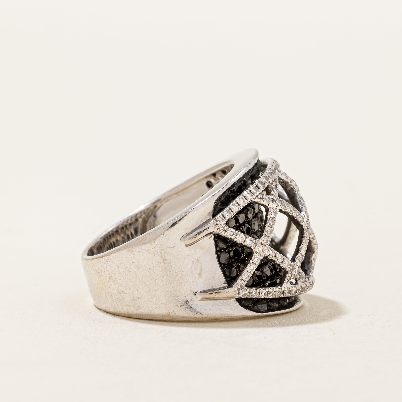 Elegant Black Diamond & Diamond Cocktail Ring - 2.00ctw & 0.54ctw - Size 6.5 - Perfect for Evening Parties, Weddings & Special Occasions