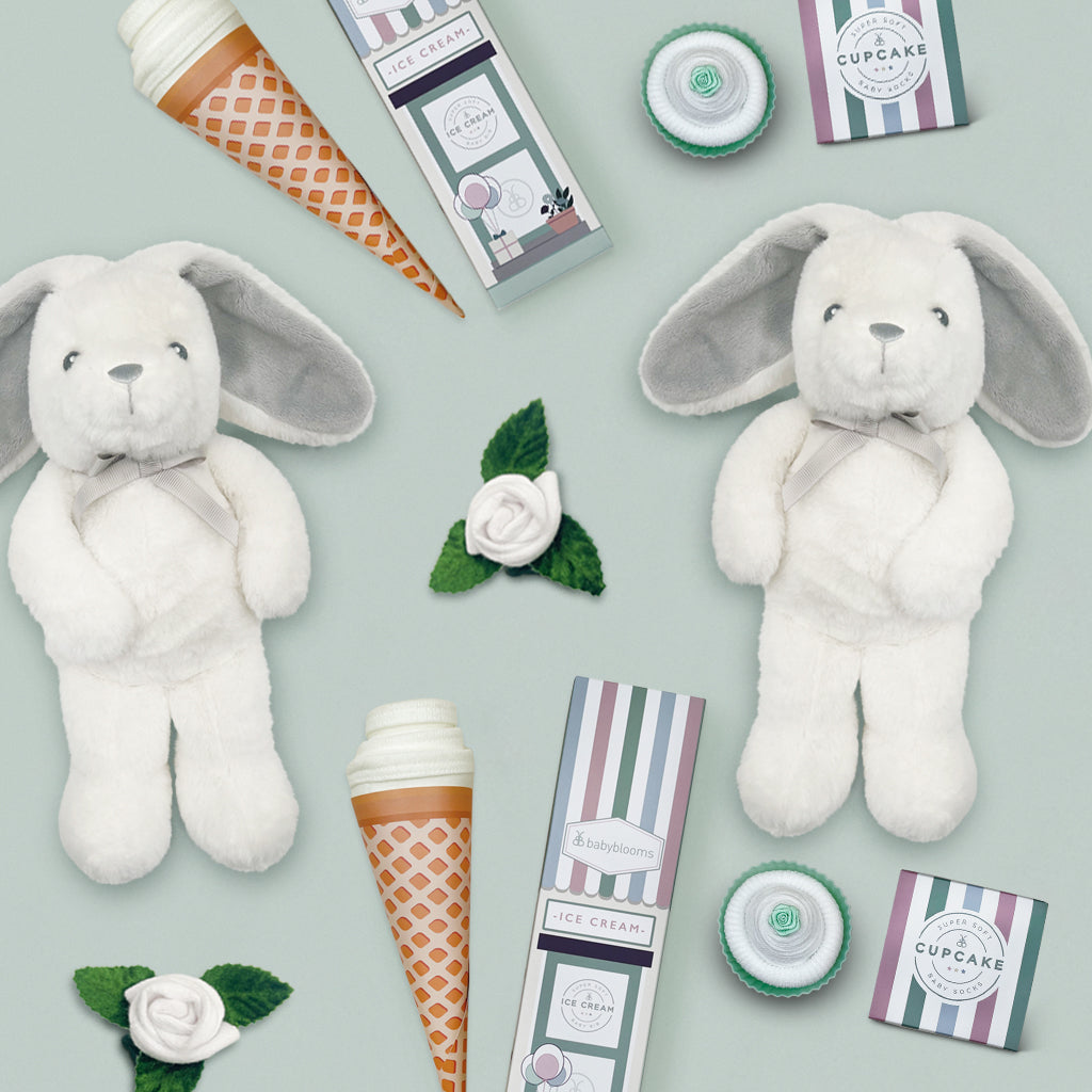 Twins Hello Baby Gift Set - Perfect Newborn Baby Shower Present for Twins - Ideal for Birthdays, Christenings, and Welcome Home Celebrations