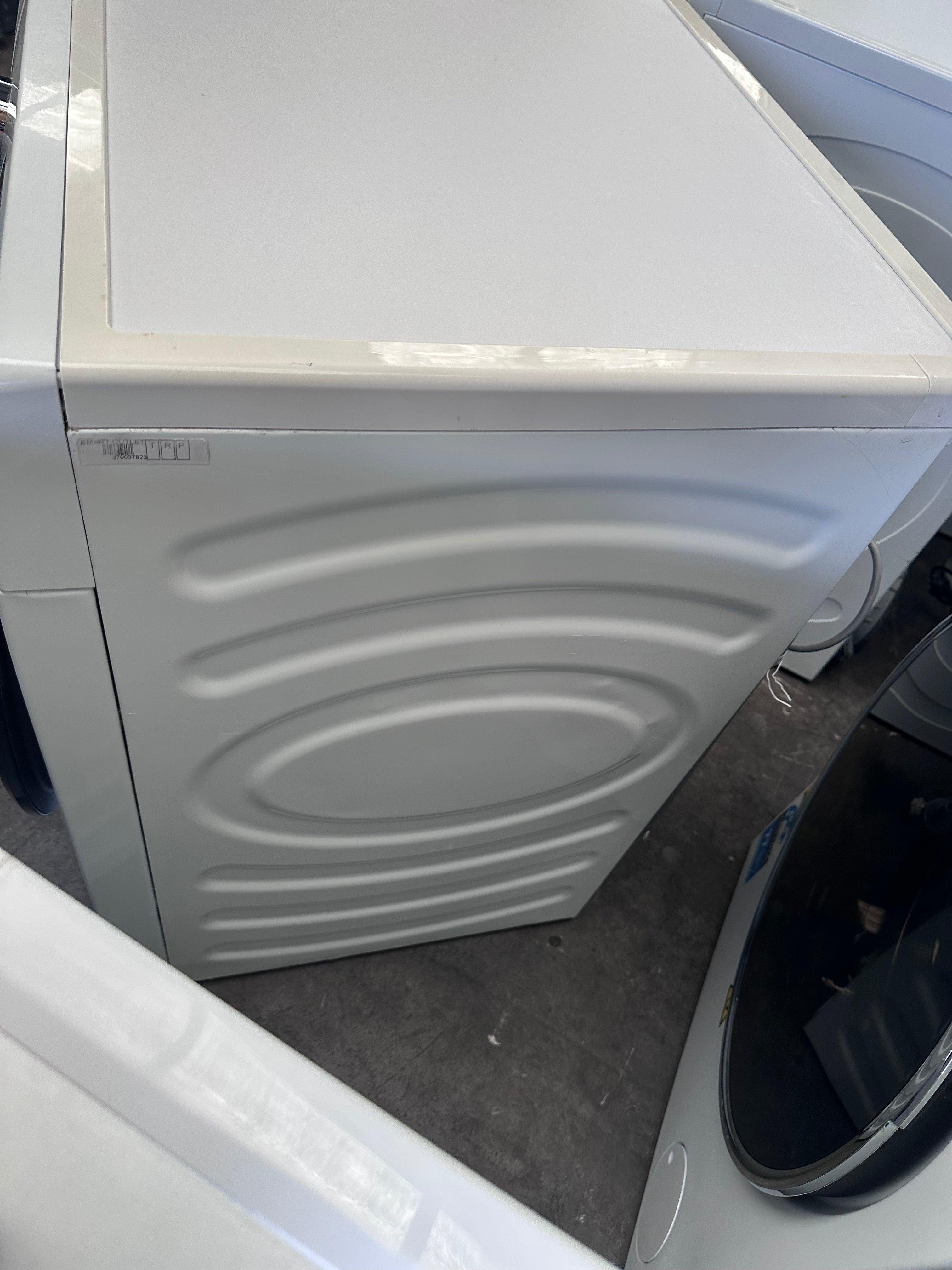 Hisense 10kg Front Load Washing Machine - Energy Efficient, Quiet Operation (Certified Refurbished) - Perfect for Apartments, Small Homes & Laundry Rooms