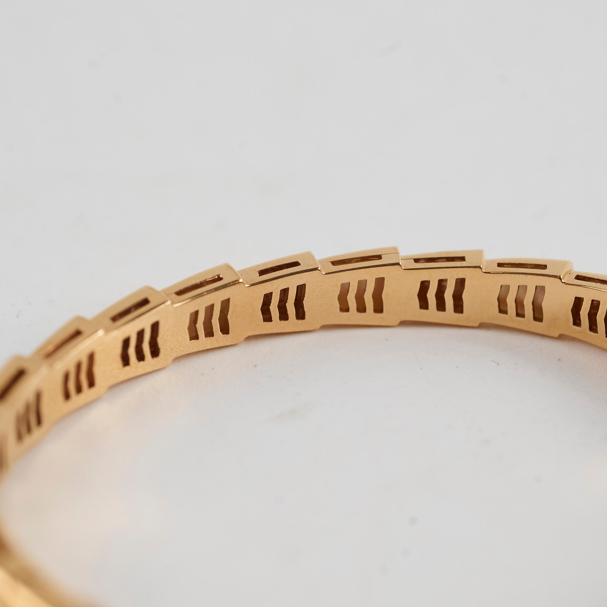 Bulgari Serpenti Viper White Mother of Pearl Bracelet in Pink Gold - Size S | Luxury Italian Jewelry for Women, Perfect for Gifts & Special Occasions