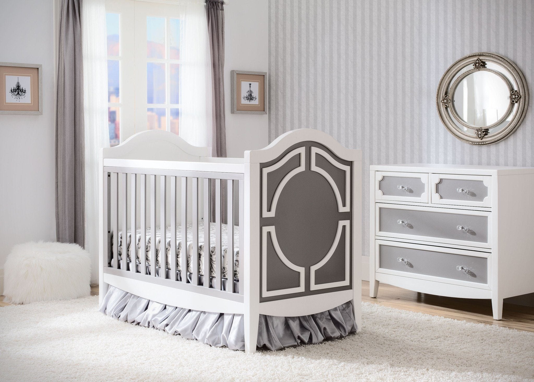 Hollywood 3-in-1 Convertible Baby Crib - Toddler Bed & Daybed - Modern Nursery Furniture for Newborn to Toddler - Perfect for Bedroom, Nursery & Daycare