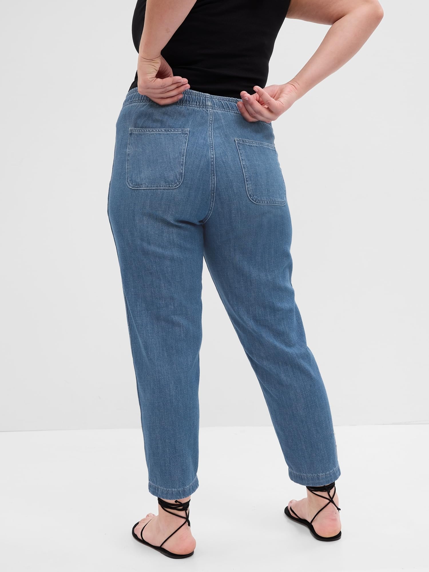 GAP Women's New Ease Jeans - High Waist Stretch Denim Pants for Everyday Comfort | Perfect for Work, Casual Outings & Weekend Wear