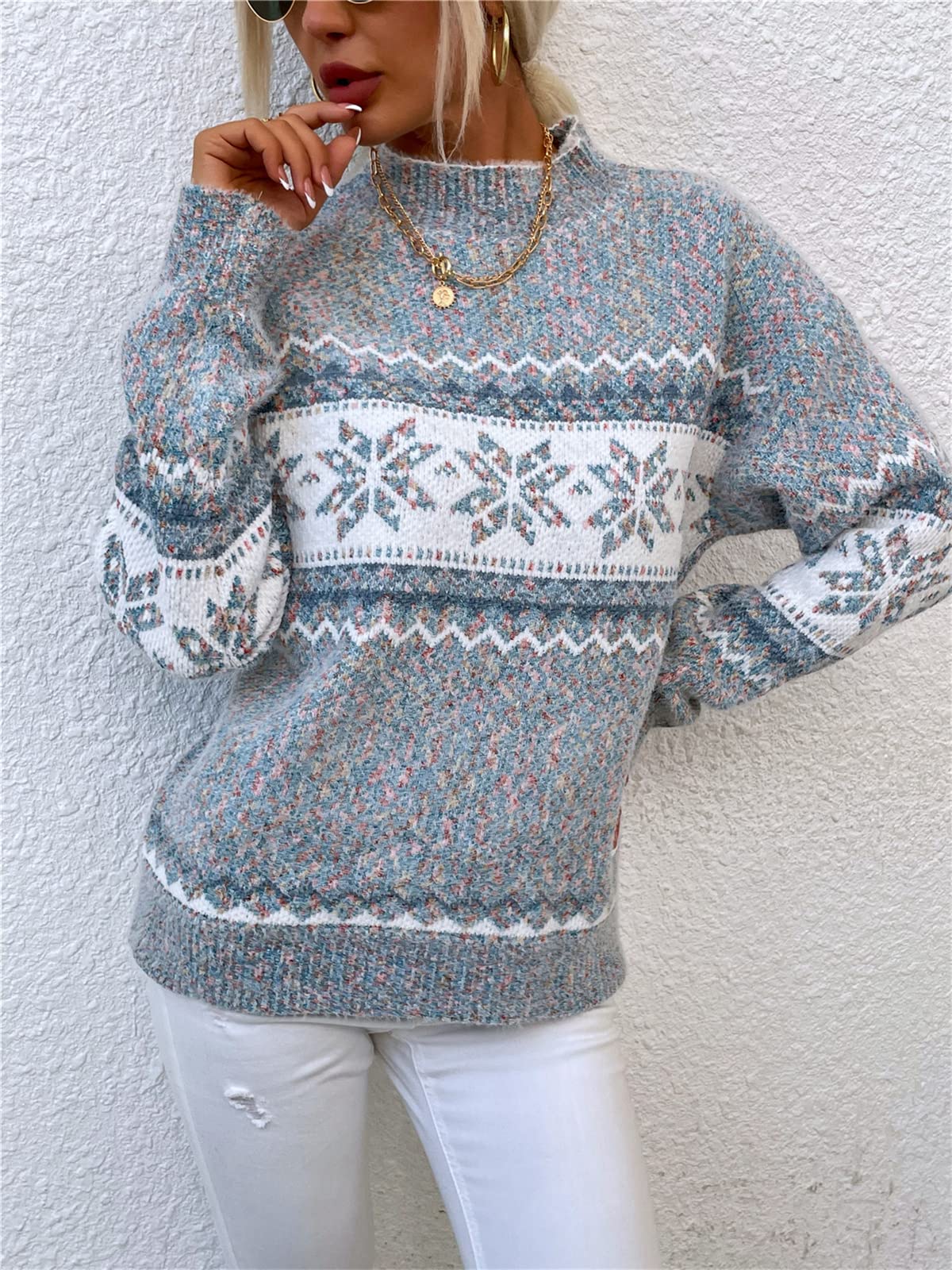 Women's Snowflake Christmas Sweater - Cozy Long Sleeve Knitted Pullover Crewneck Loose Jumper Top for Holiday Party & Winter Outfits