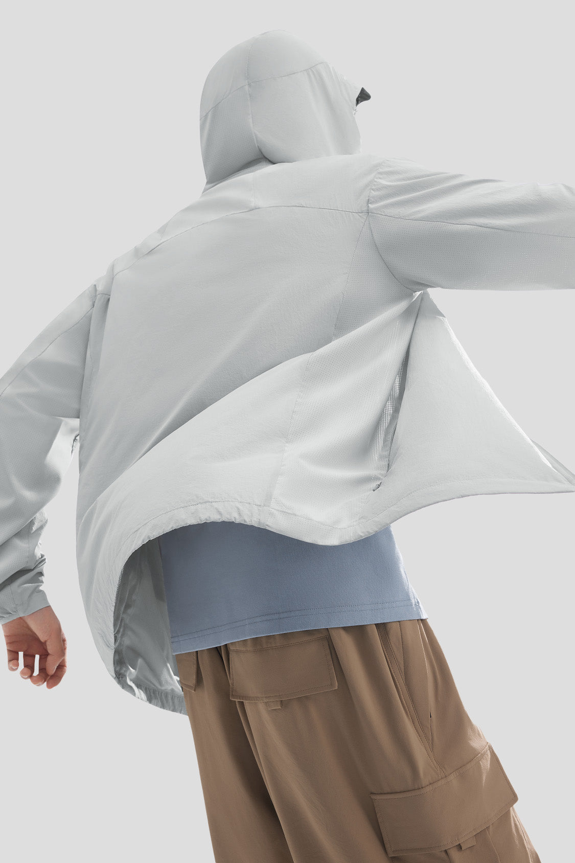 Men's Lightweight Packable Sun Protection Jacket UPF50+ - Breathable Travel & Outdoor Hiking Windbreaker for Summer Adventures
