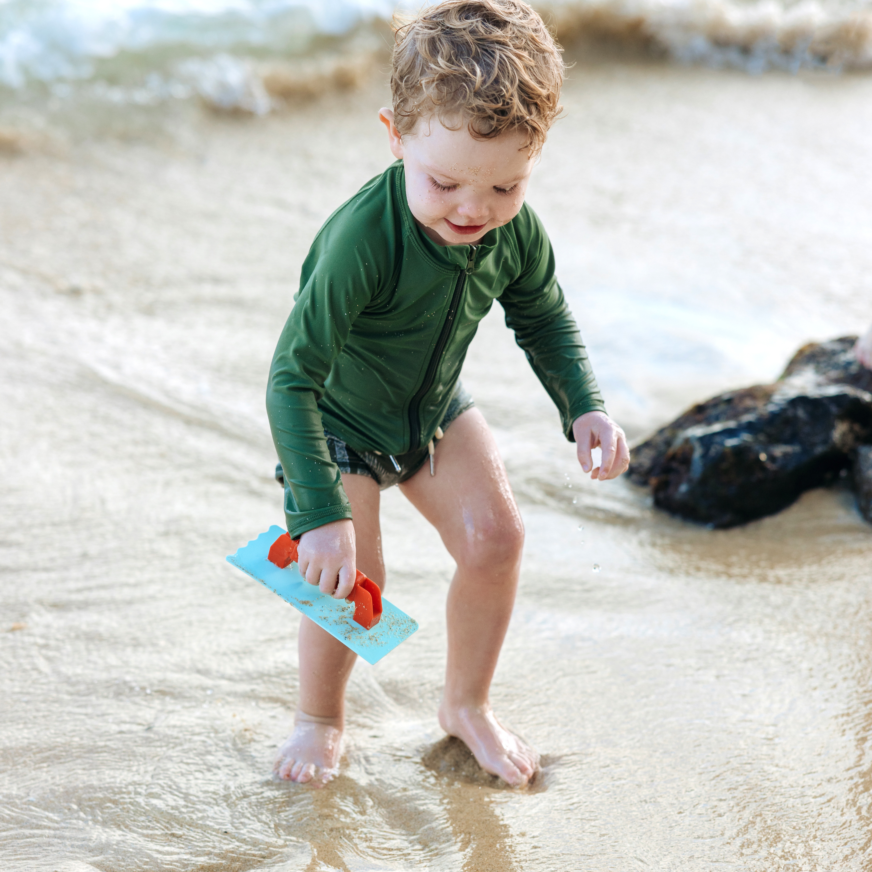 UPF 50+ Kids Long Sleeve Rash Guard Swim Shirt with Zipper - Sun Protection Swimwear for Boys & Girls | Perfect for Beach, Pool & Outdoor Water Activities