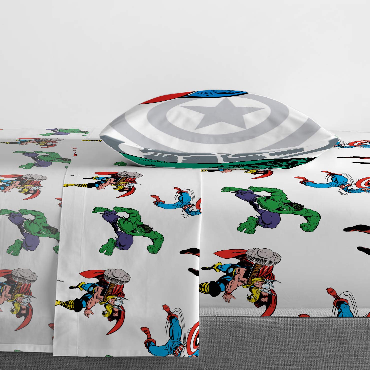 Marvel Avengers Comic 5-Piece Twin Bedding Set - Super Soft Comforter & Sheet Set with Captain America, Spiderman, Iron Man, Hulk & Thor - Perfect for Kids' Bedrooms, Dorm Rooms & Superhero Themed Decor