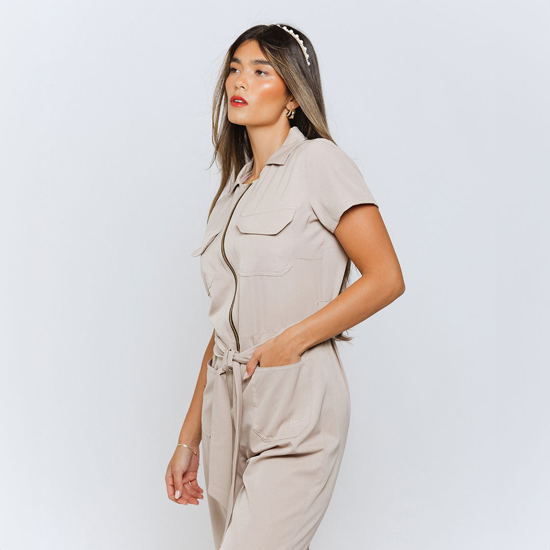 Stylish Women's City Jumpsuit in Cobblestone - Casual One-Piece Romper for Urban Outings & Weekend Brunch