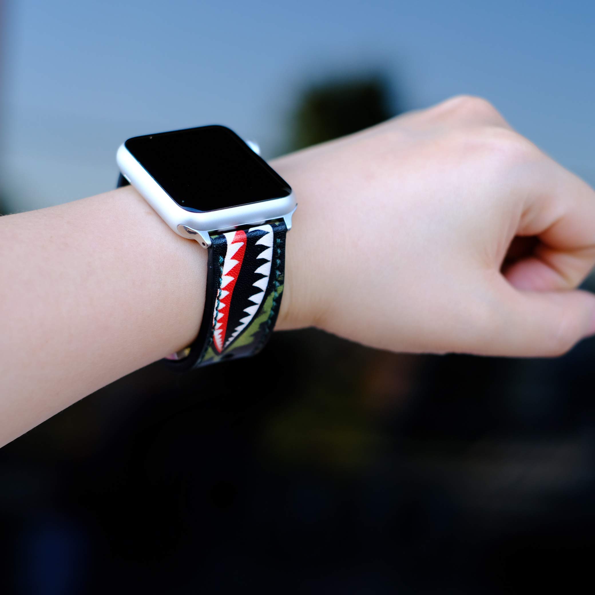 Premium Apple Watch Bands for Series 1/2/3/4/5 - 38mm 40mm 42mm 44mm Sizes - Handmade Genuine Leather Strap - Perfect for Workouts, Business & Casual Wear