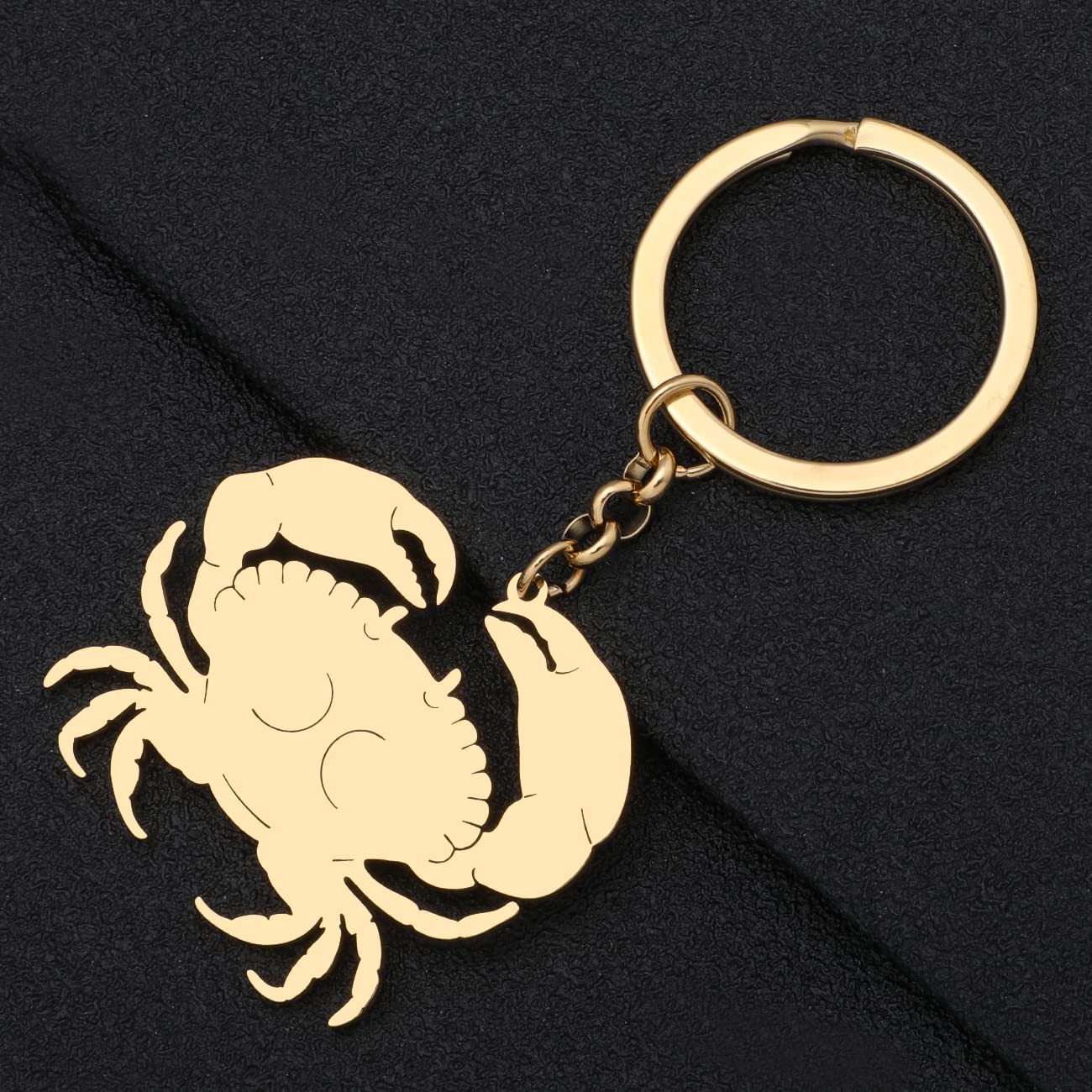 DOWAY Enamel Crab Keychain - Ocean Themed Pendant for Purse, Handbag, Car Keys - Unique Gift for Beach Lovers & Sea Enthusiasts - Perfect for Summer Accessories, Travel Souvenirs & Everyday Carry