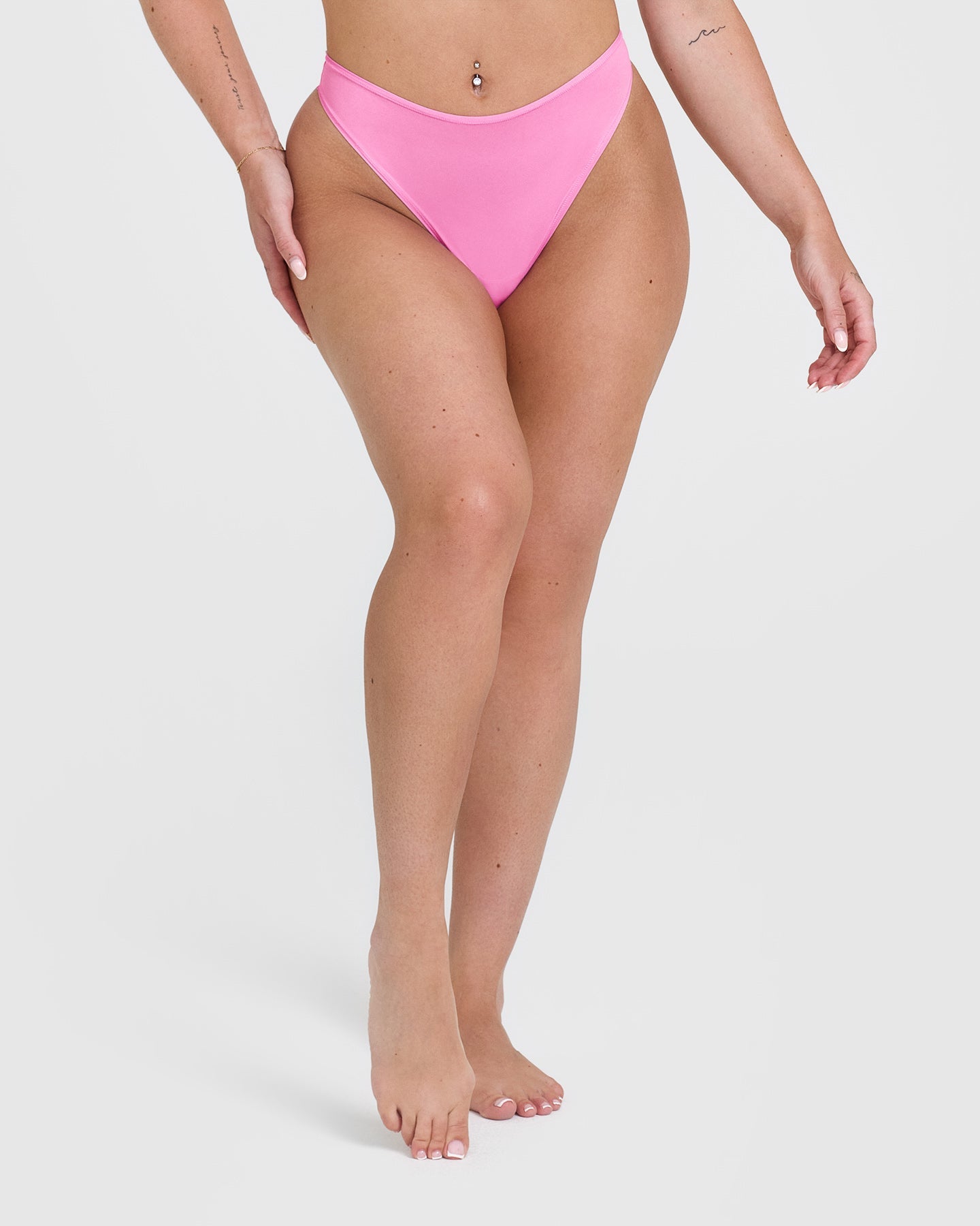 Silhouette Thong for Women - Seamless Comfort in Power Pink | Perfect for Yoga, Workout & Everyday Wear