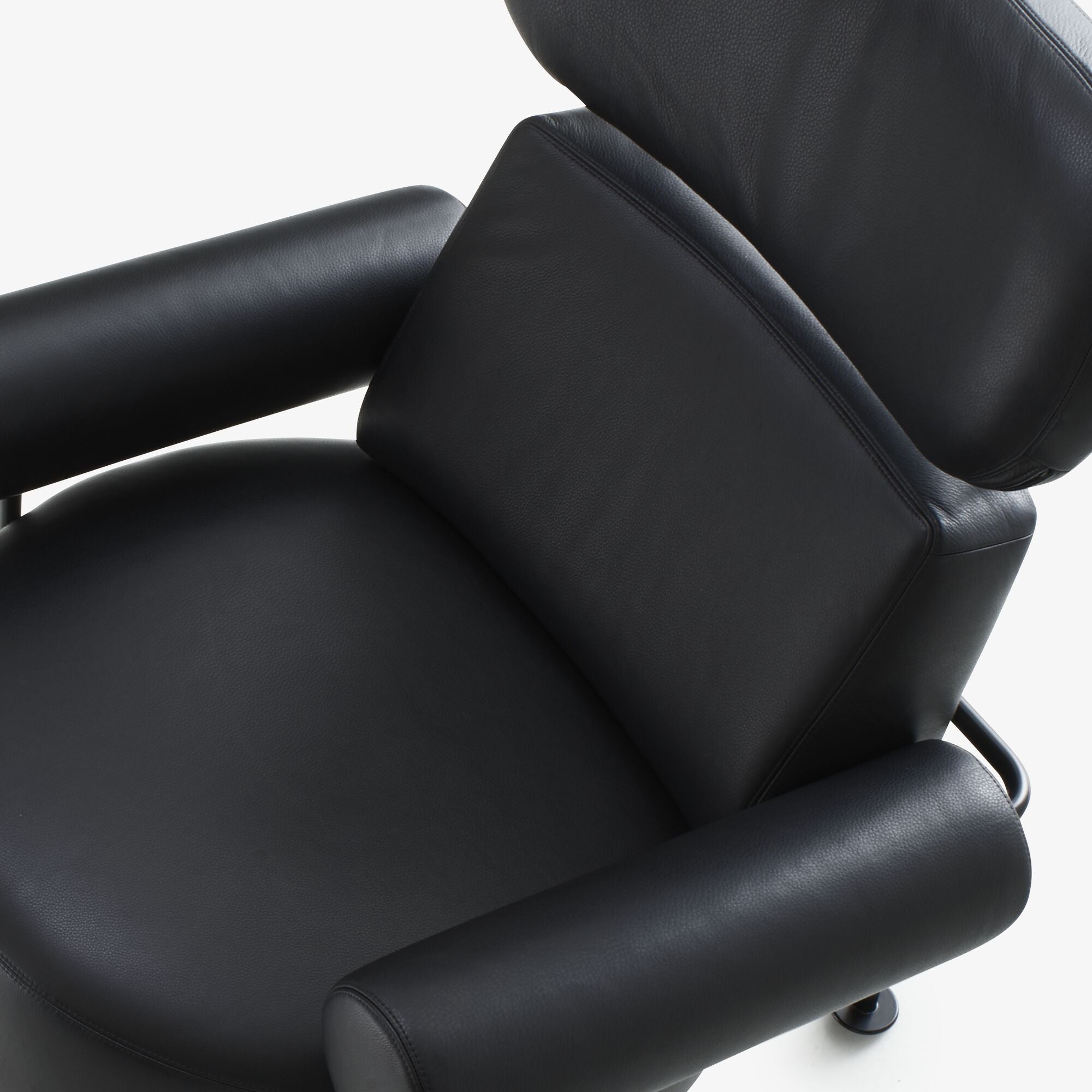Astair Armchair - Modern Accent Chair for Living Room, Bedroom & Office - Stylish Upholstered Lounge Chair with Wooden Legs - Perfect for Relaxing, Reading & Decor