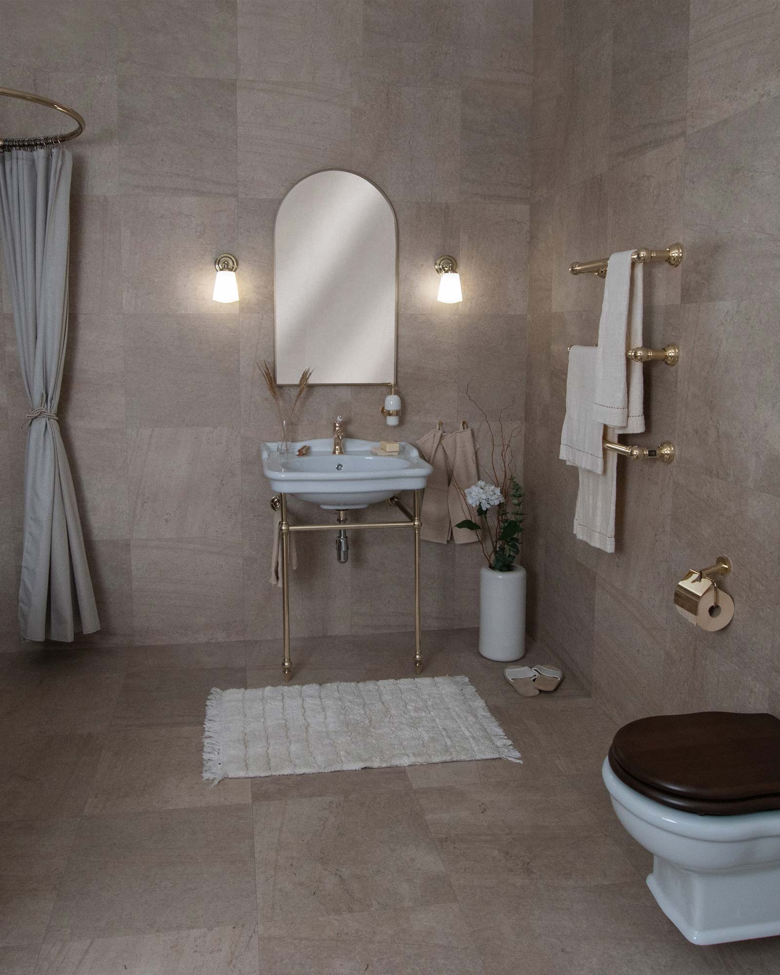 Premium Hand Towel Holder - Chadlington Polished Brass, 480 mm - Perfect for Bathroom, Kitchen, and Spa Decor