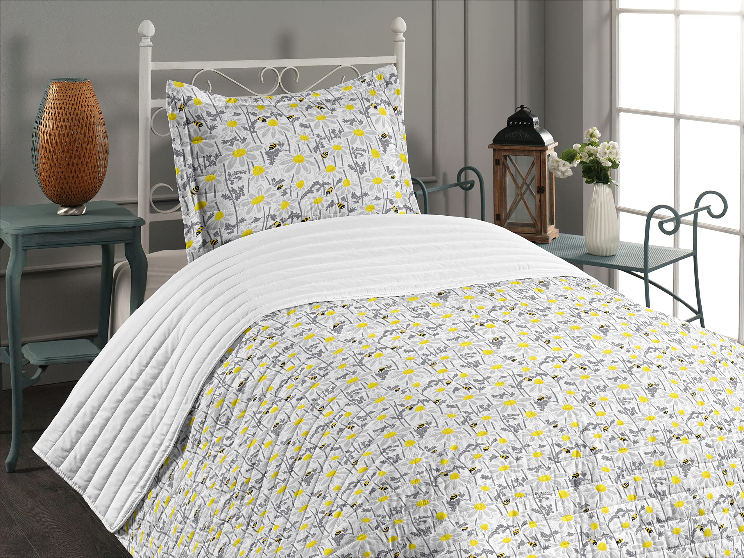Ambesonne Grey Microfiber Bedspread Set with Daisy Flowers & Bees Design - Twin Size Yellow White Soft Bedding Set Includes Pillow Sham & Comforter | Spring Honey Petals Nature Theme for Cozy Bedroom Decor