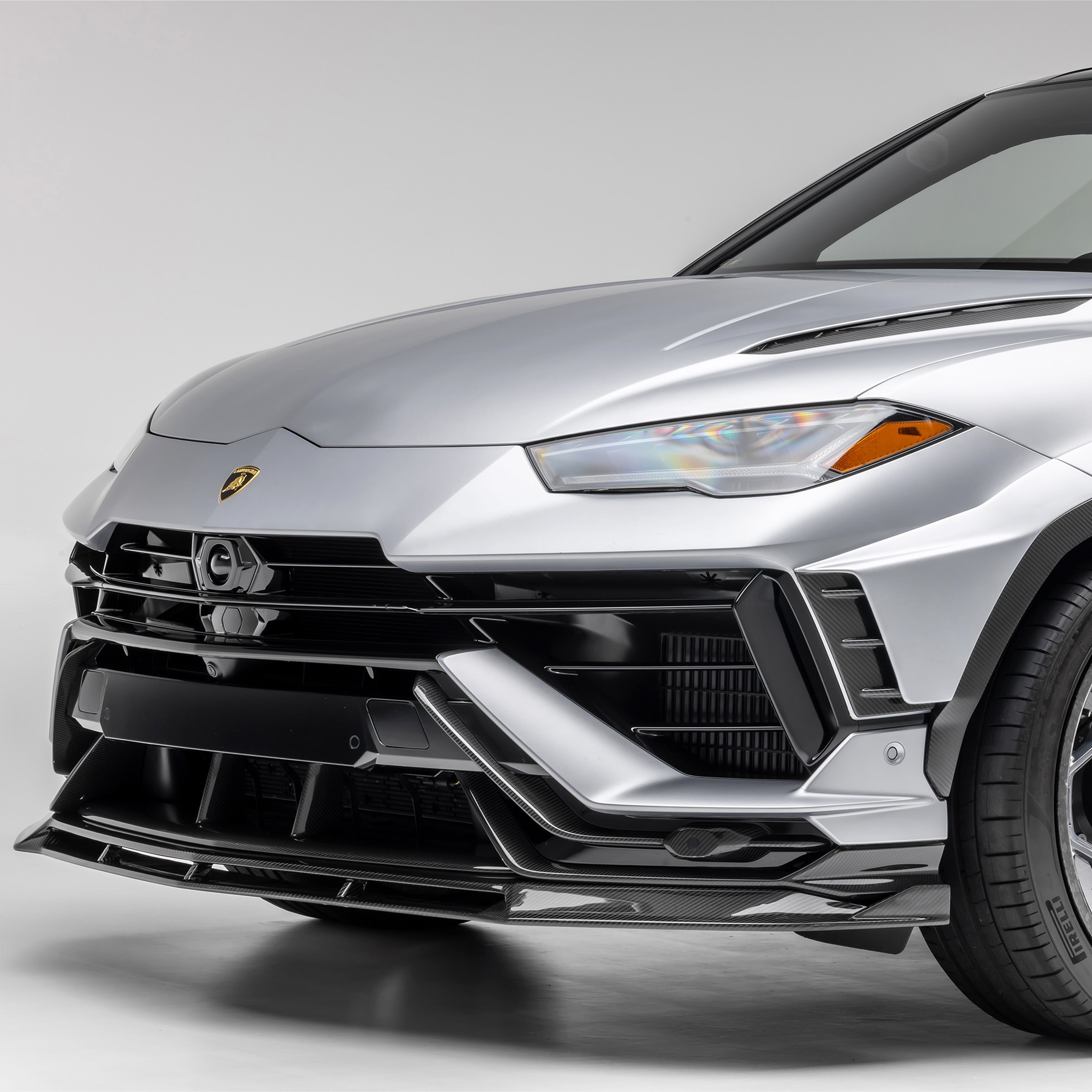 Lamborghini Urus Performante Edizione Aero Front Spoiler - Carbon Fiber Lip for Enhanced Aerodynamics & Sporty Look - Perfect for Racing & Car Shows