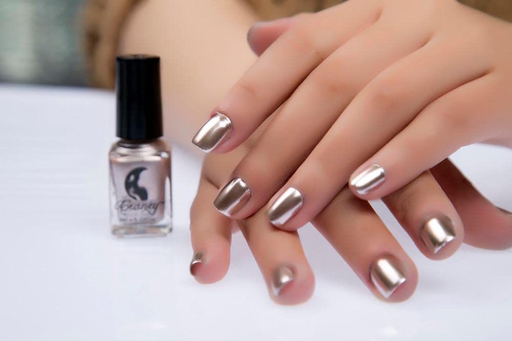 Holographic Chrome Metallic Nail Polish - Mirror Effect, Quick Drying, Bold Bright Colors for Stunning Glossy Nail Art | Perfect for Parties, Weddings & Special Occasions