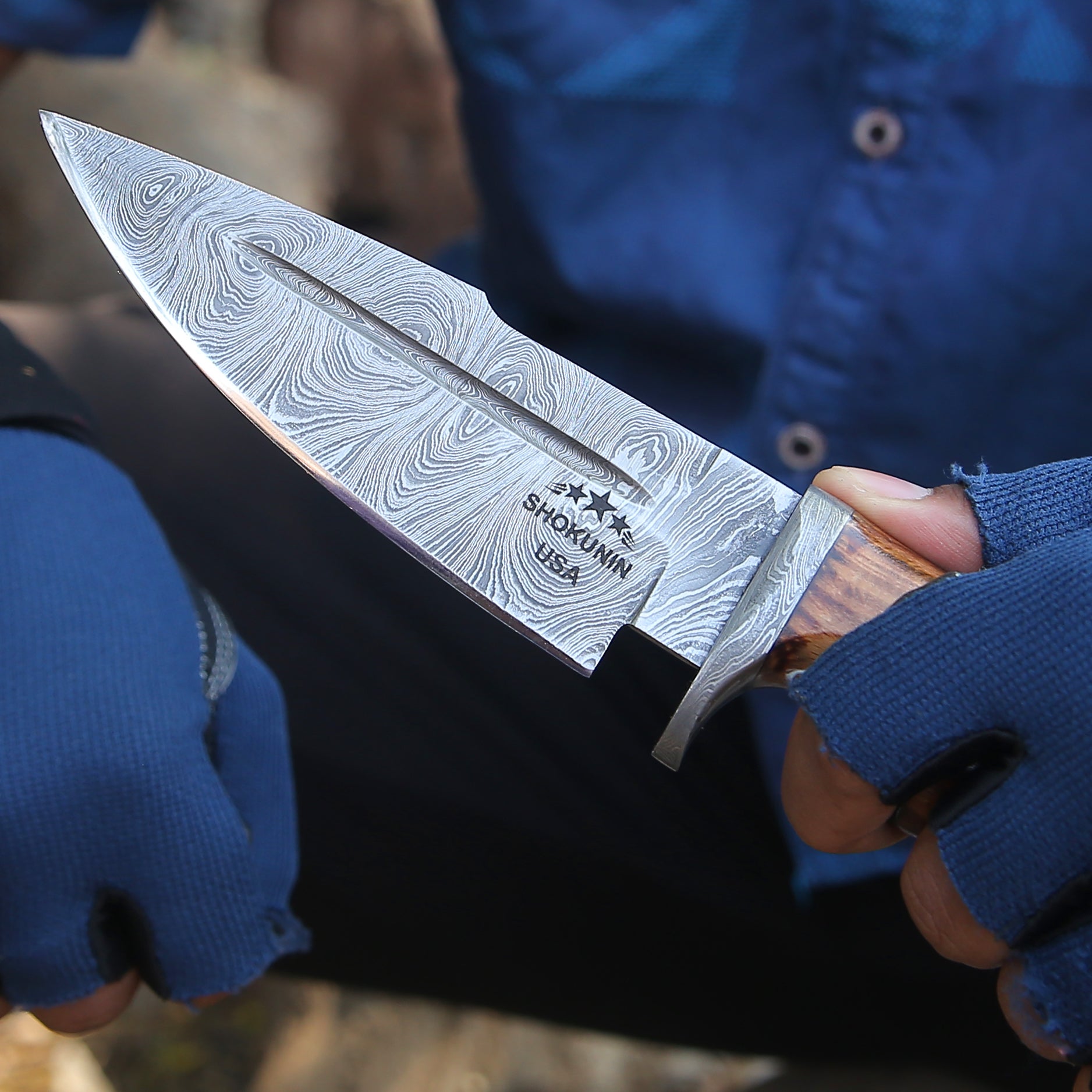 Premium Damascus Steel Knife with Charred Oak Wood Handle - Handcrafted Hunting, Camping & Outdoor Survival Tool - Perfect for Chefs, Collectors & Bushcraft Enthusiasts