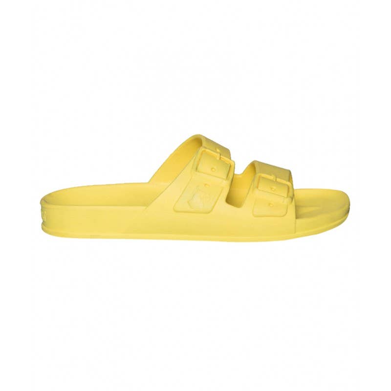 **Cute Unisex Kids' Sandals - Bright Yellow Fluo for Boys & Girls - Perfect for Beach, Pool & Summer Play**