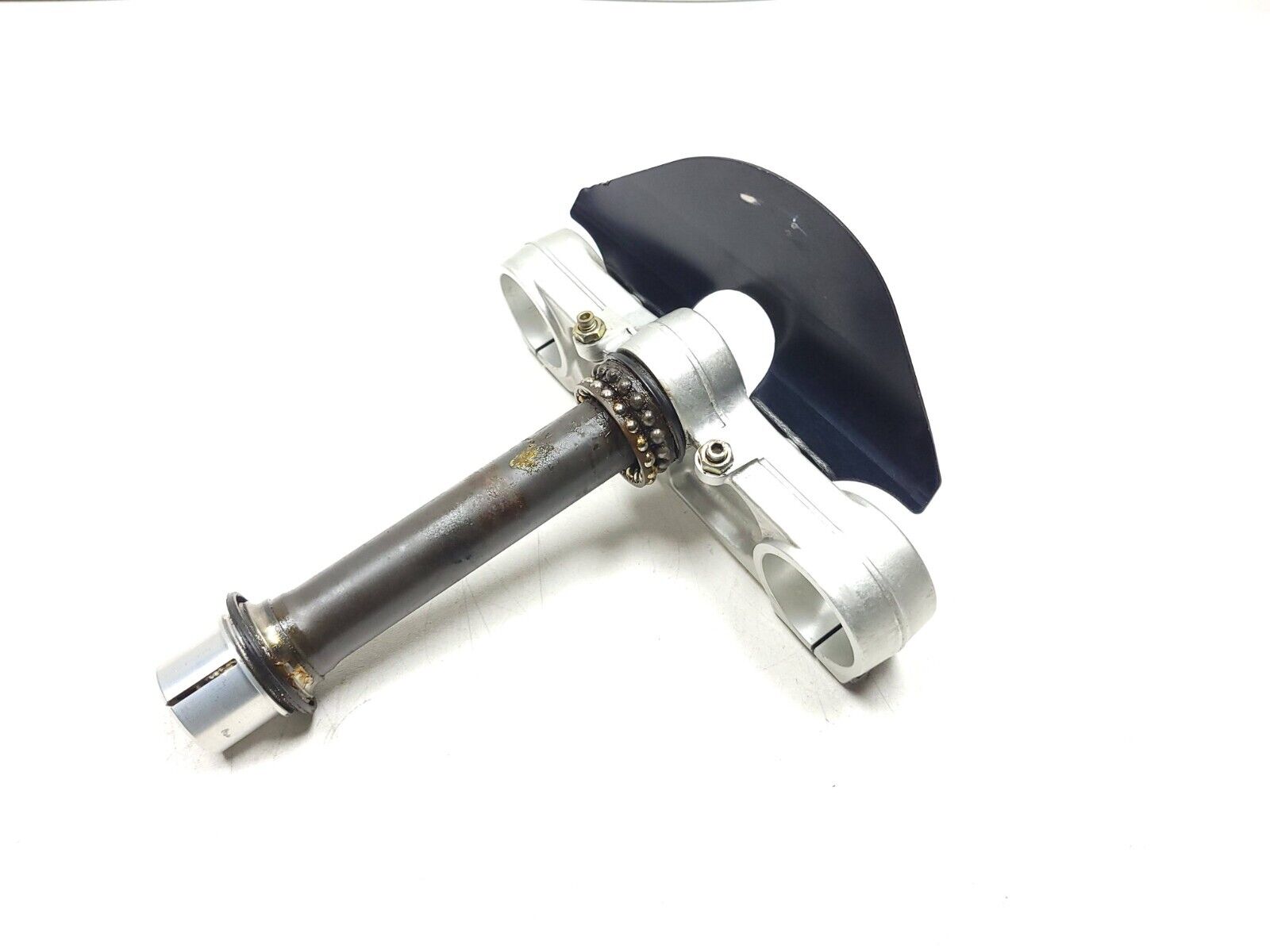 Original Ducati Monster M600 620 Triple Tree Lower OEM Replacement Part - Perfect for Motorcycle Repair & Customization Projects