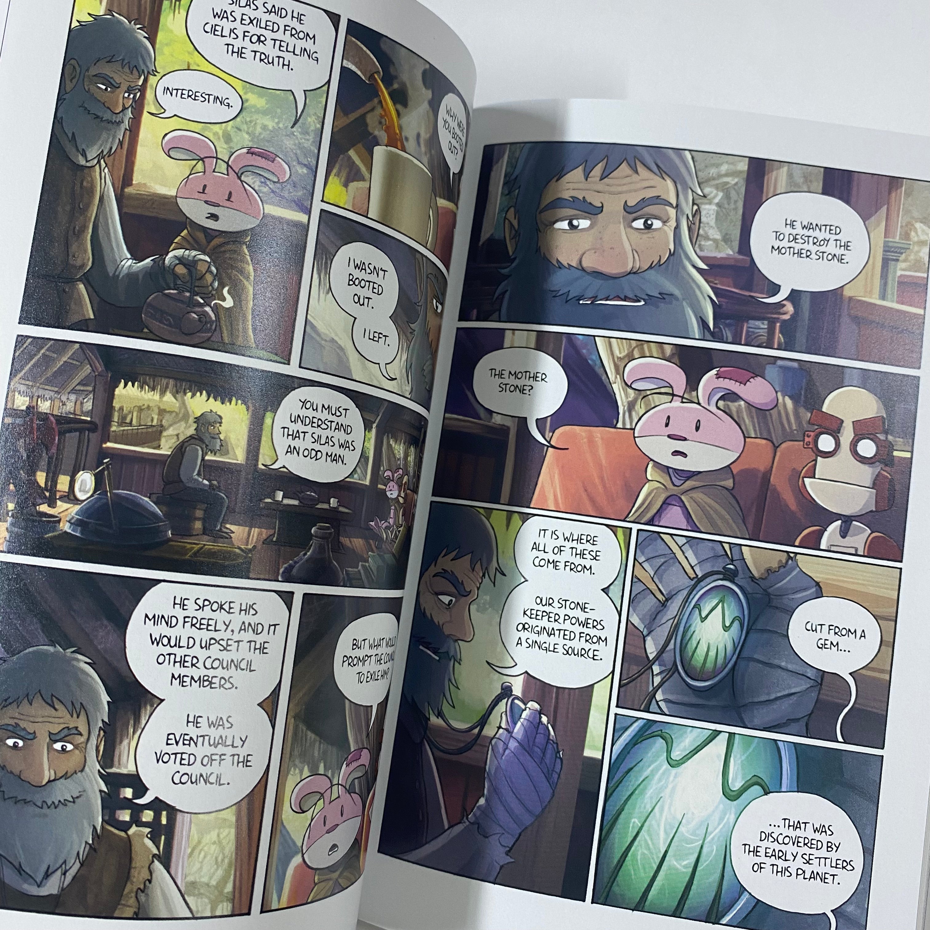Amulet #4 The Last Council - Graphic Novel for Kids & Teens | Adventure Fantasy Book Series | Perfect for Gifts, Reading & Collecting