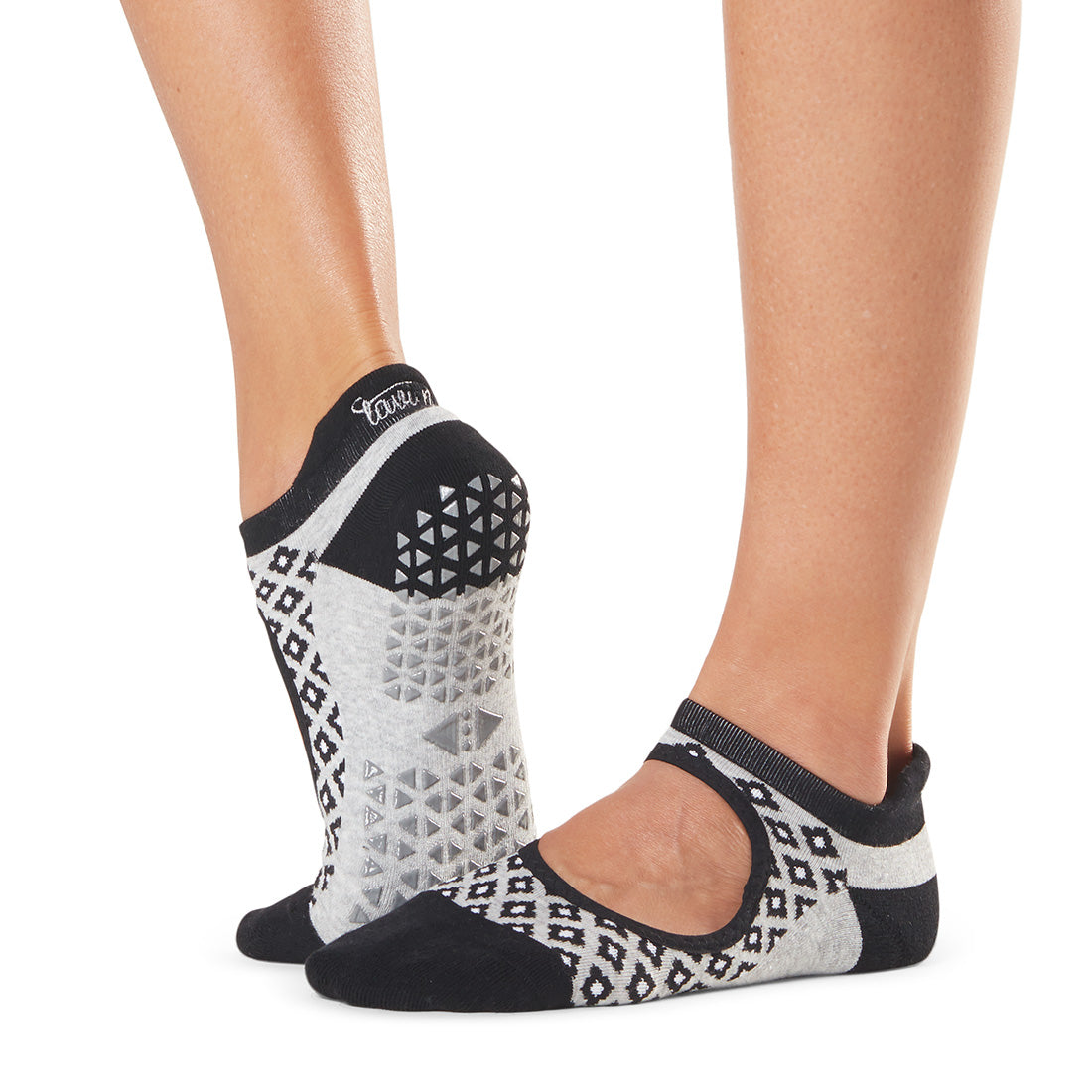 Tavi Noir Emma Grip Socks - Non-Slip Yoga Socks for Women, Anti-Skid Workout Socks with Grips for Pilates, Barre & Home Exercise - Perfect for Yoga, Gym and Fitness Activities