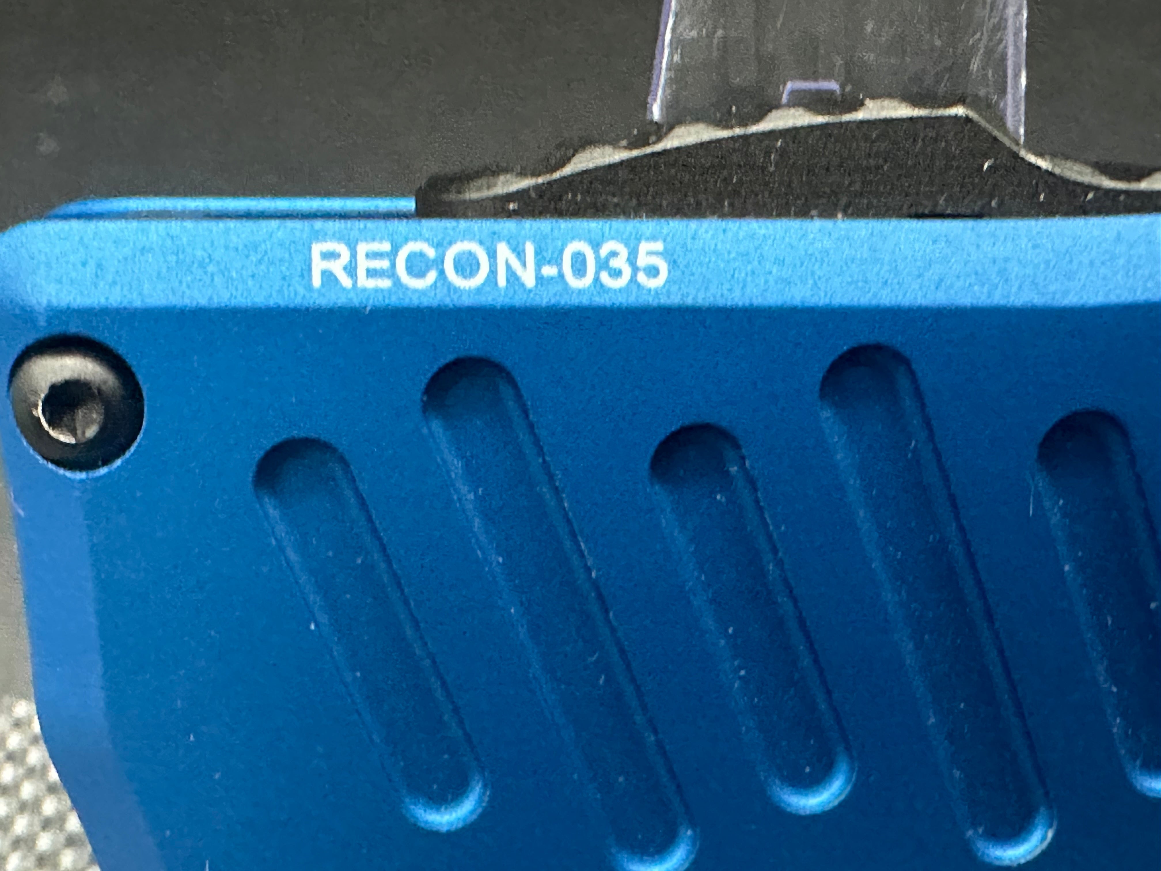 Guardian Tactical RECON-035 Double Action OTF Automatic Knife - Blue Two-Tone Blade (3.3
