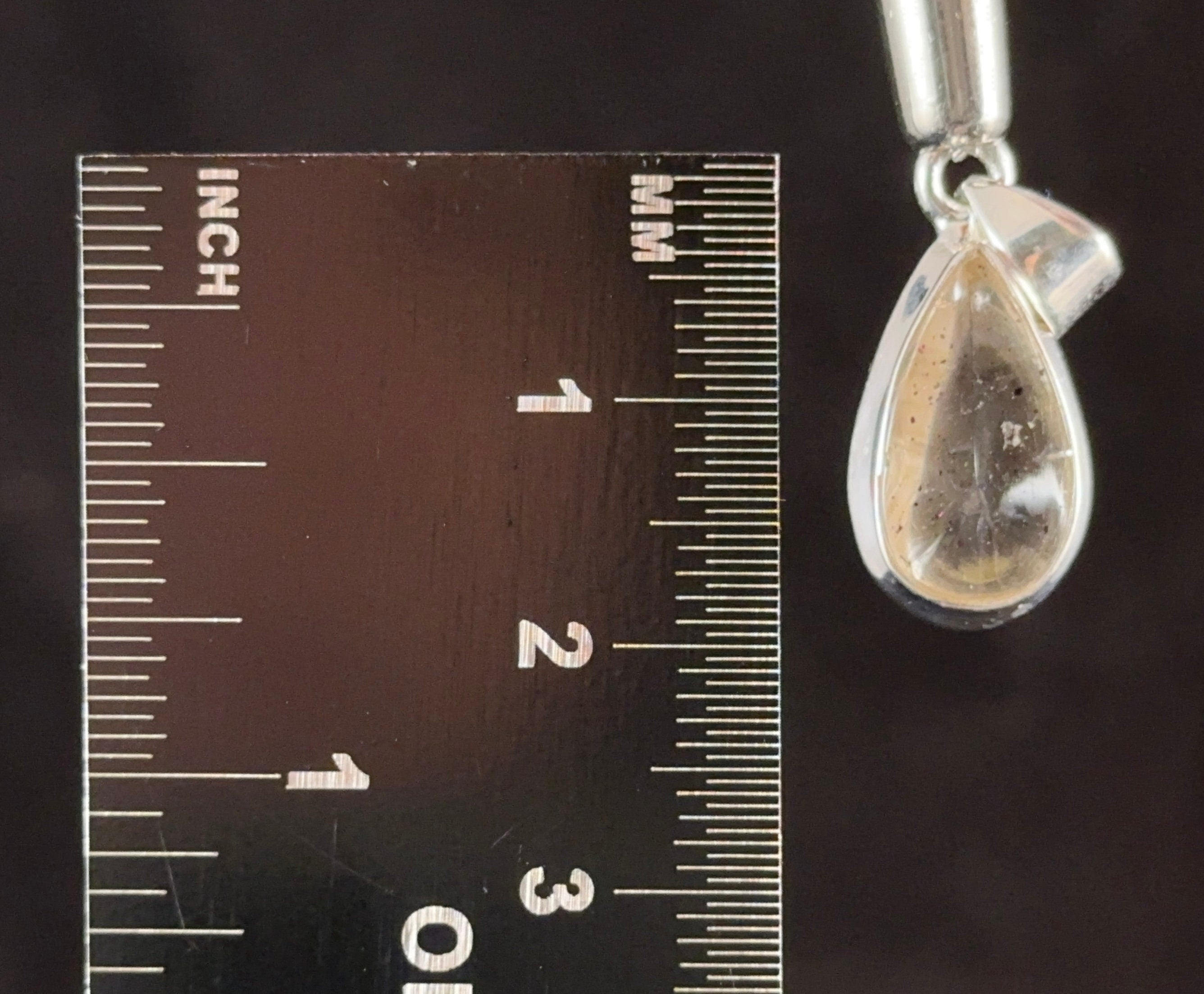 Pink Fire Quartz Crystal Pendant Necklace - Natural Healing Stone Jewelry for Women, Spiritual Energy & Chakra Balancing - Perfect for Meditation, Yoga & Gift Giving
