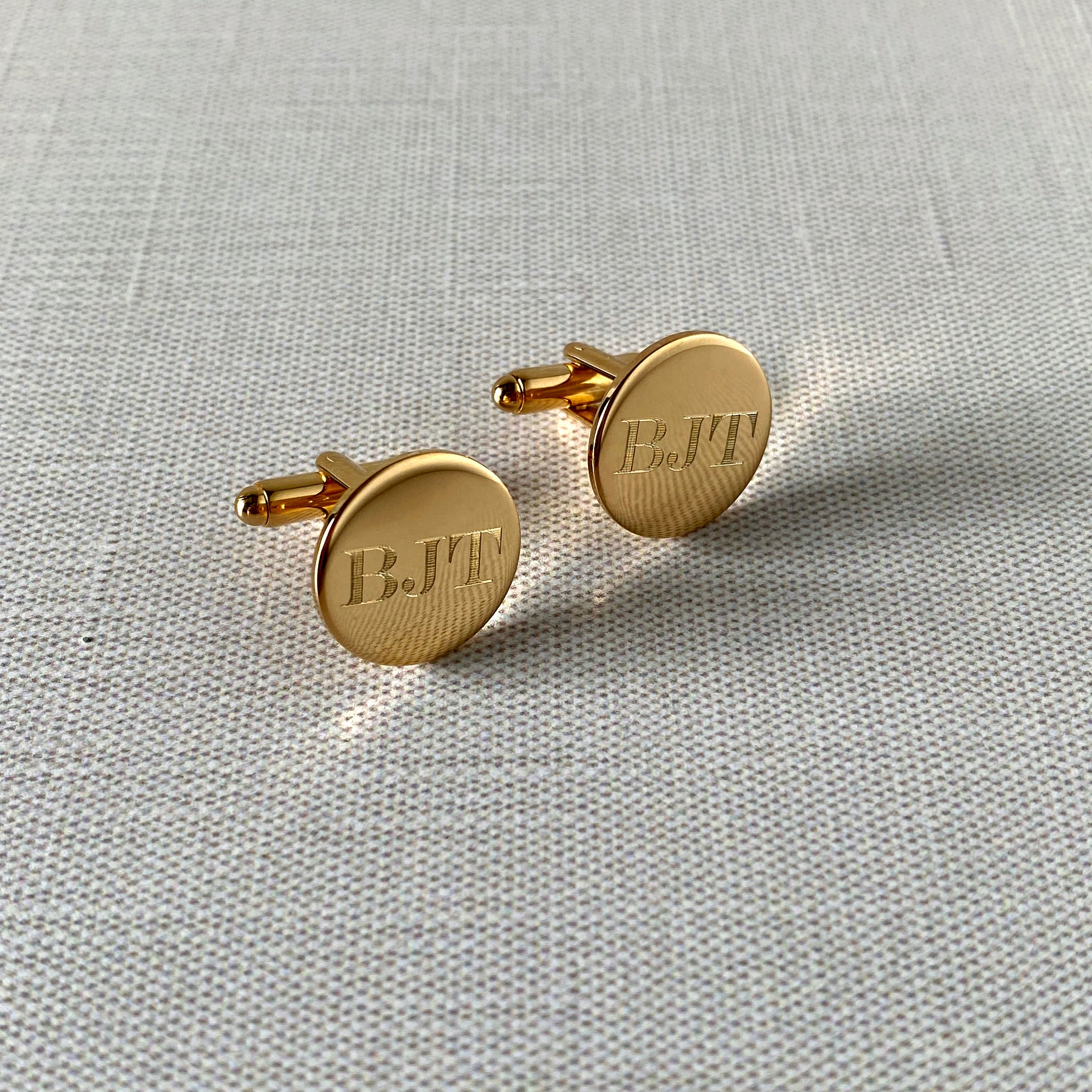 Elegant Gold Plated Polished Round Cufflinks for Men - Perfect for Weddings, Business Attire & Formal Events