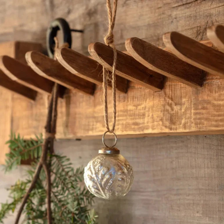 Embossed Laurel Mercury Glass Ornament Set - Elegant Holiday Decor for Christmas Tree, Mantel & Home Décor - Perfect for Gifts & Festive Celebrations
