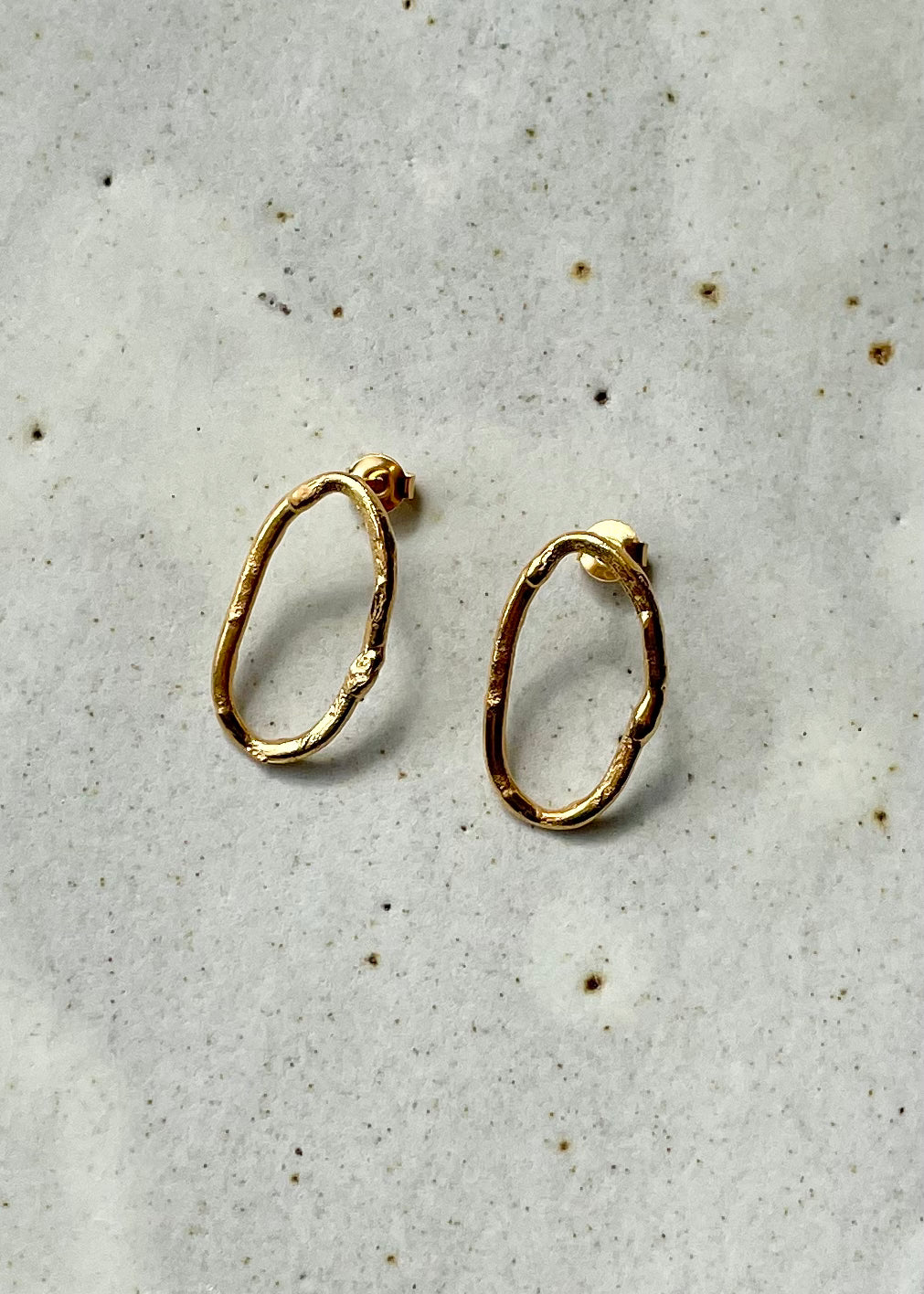 Grace 1 Link Earrings - Minimalist Gold Hoop Earrings for Women - Perfect for Everyday Wear, Office & Date Night