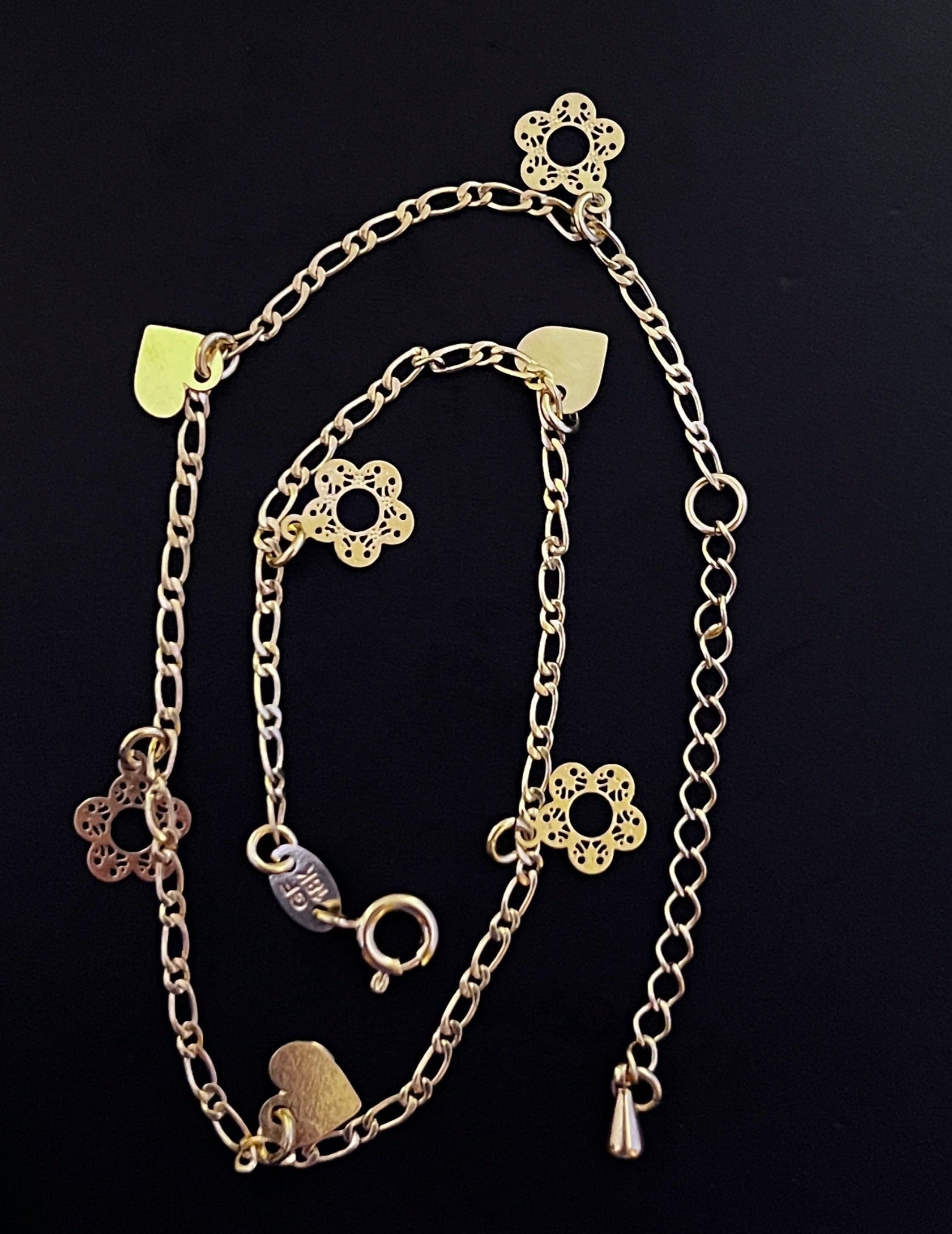Figaro Chain Anklet Bracelet for Women - Elegant Gold or Silver Ankle Jewelry - Perfect for Beach, Summer & Boho Fashion