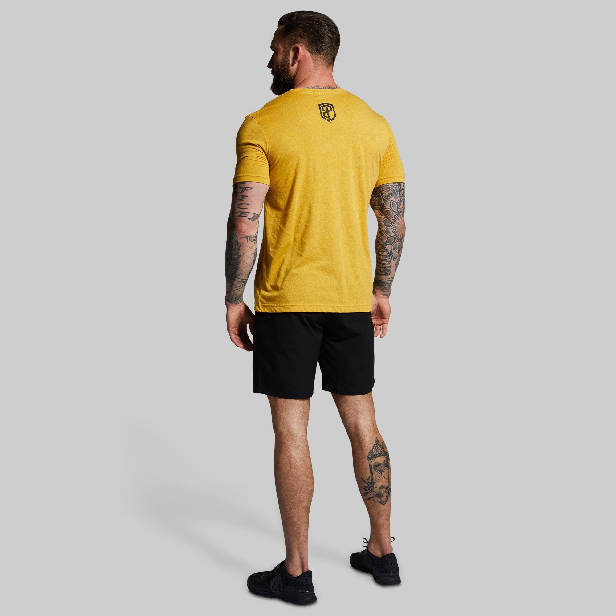 Gadsden Flag T-Shirt in Mustard Yellow - Patriotic American Revolution Style Cotton Tee for Men & Women - Perfect for 4th of July, Political Rallies & Historical Reenactments