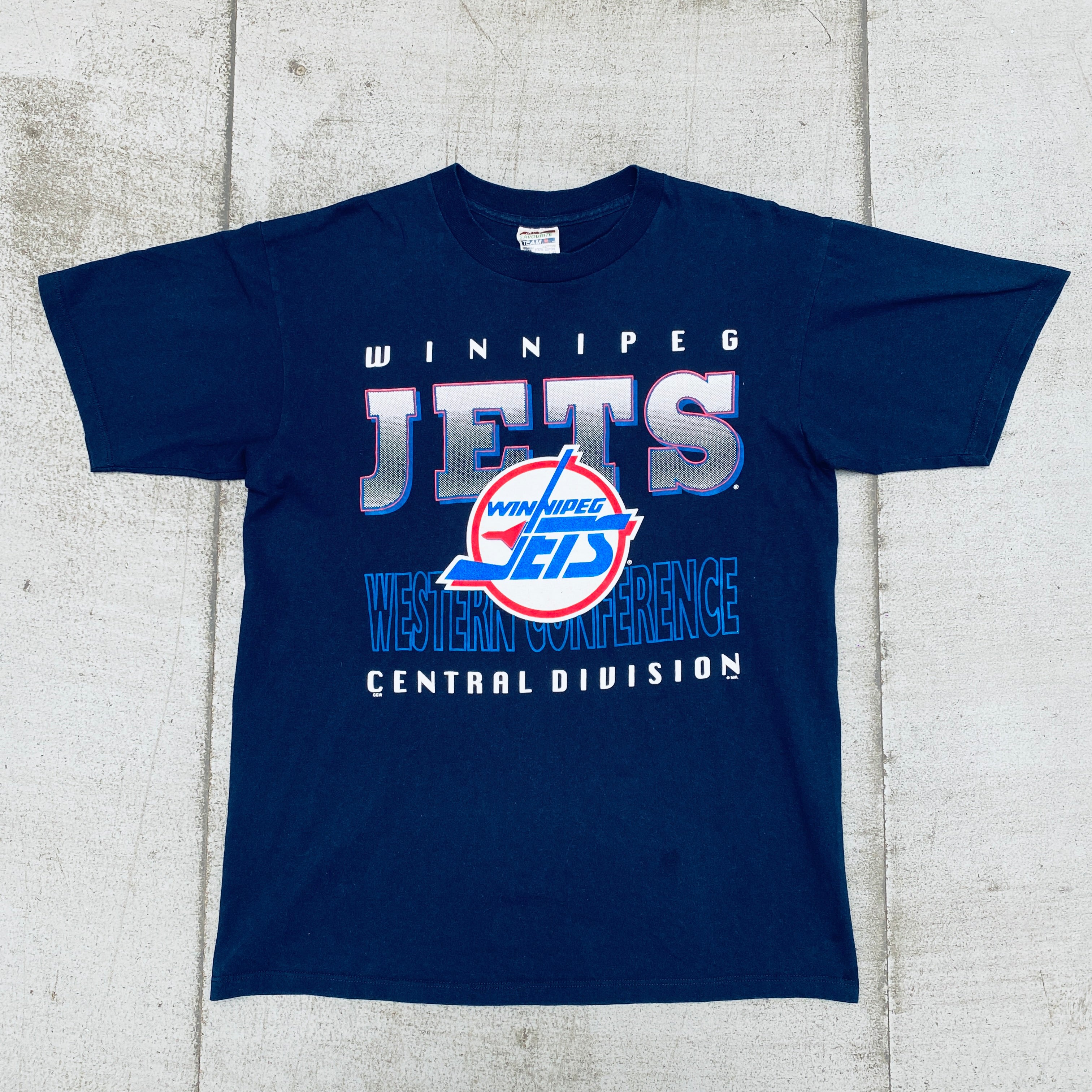 Vintage 1990s Winnipeg Jets Graphic Spellout Tee - Large Size | Retro Hockey Fan Apparel for Game Day & Casual Wear
