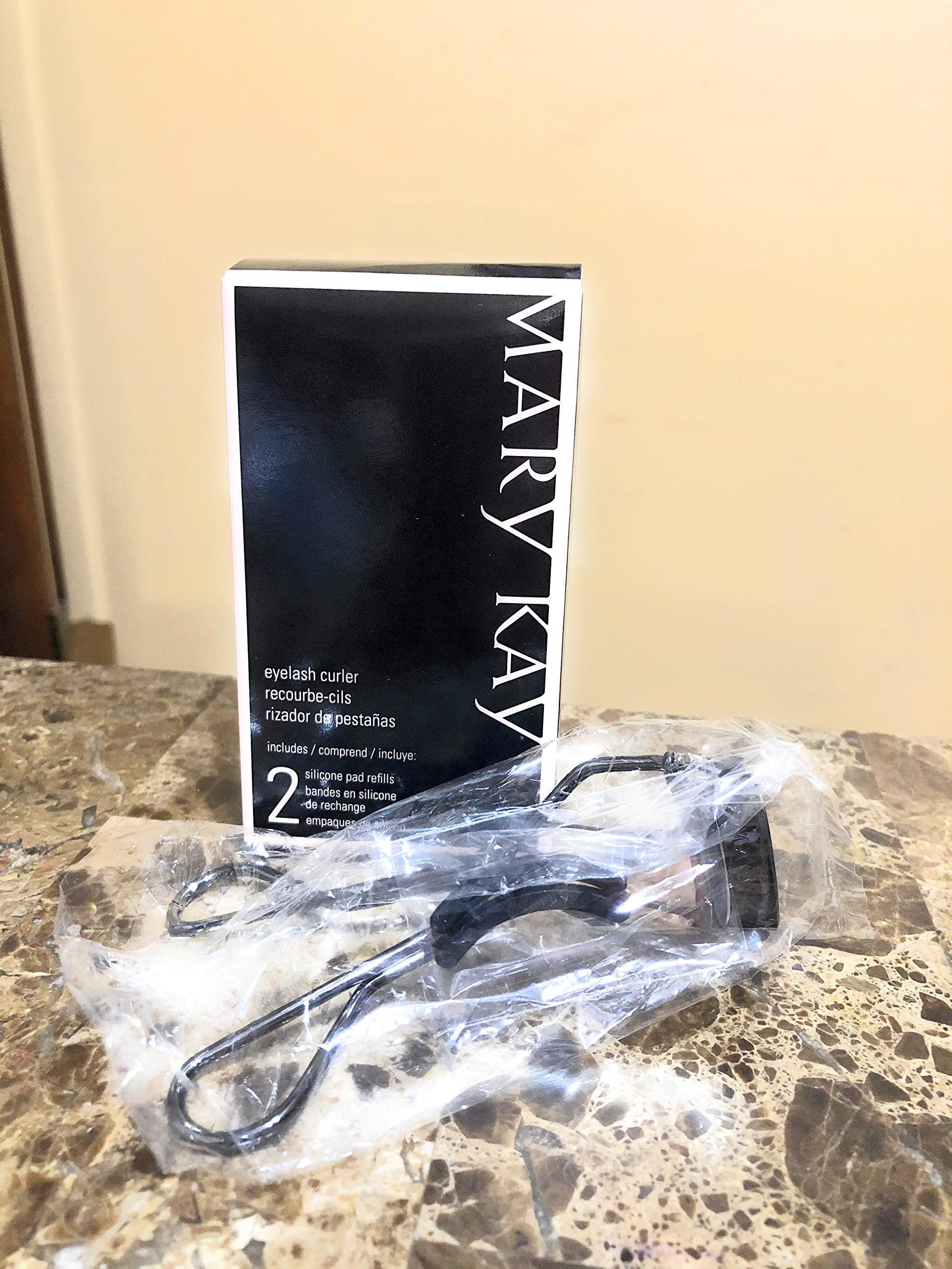 New Mary Kay Eyelash Curler with 3 Silicone Refill Pads - Professional Eyelash Curling Tool for Long Lashes, Perfect for Home & Salon Use