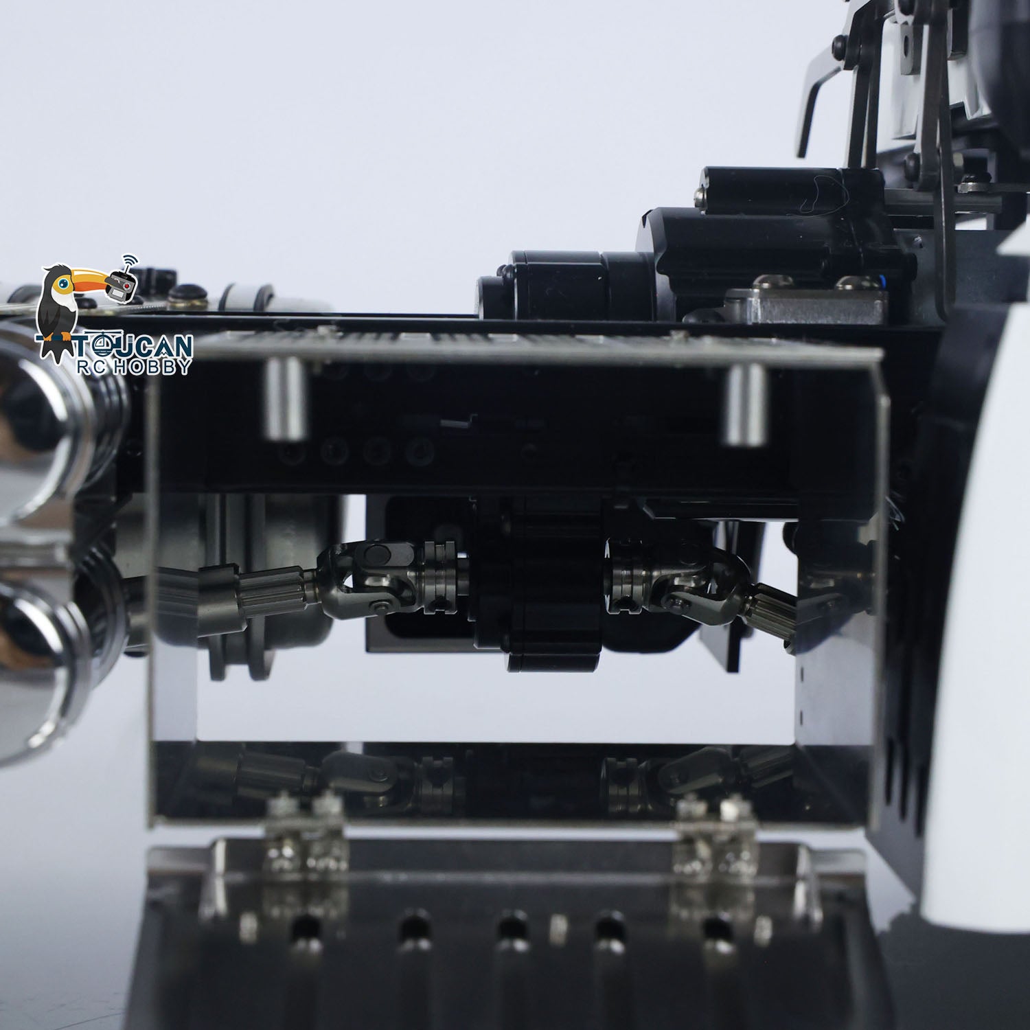 1/14 Scale 6x6 RC Tractor Truck - 2-Speed Metal Gearbox, Lockable Differential Axles, Ready-to-Run with Battery & Radio - Compatible with TAMIYA Trailers | Fast Free Shipping | Perfect for Off-Road Adventures, Construction Site Play & RC Truck Racing
