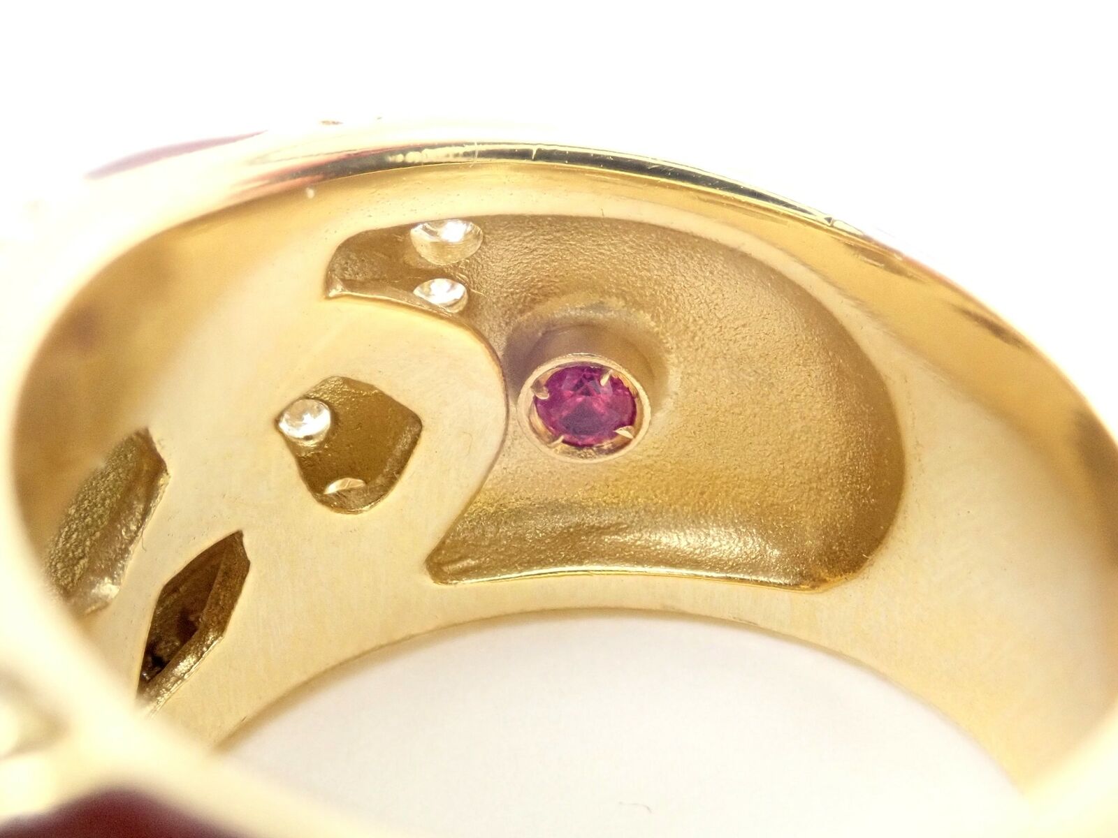 Authentic Roberto Coin 18k Yellow Gold Giraffe Enamel Diamond Ring - Perfect for Elegant Occasions, Anniversary Gifts & Luxury Jewelry Collections