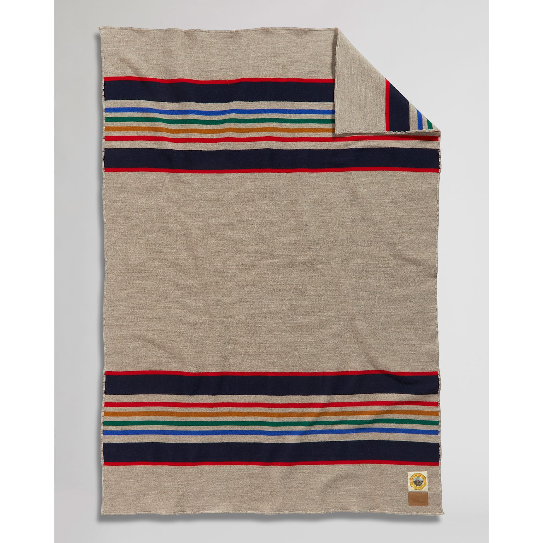 Pendleton Yellowstone National Park Wool Blanket - Warm & Cozy Throw for Camping, Hiking & Home Decor - Perfect for Gifts & Outdoor Adventures