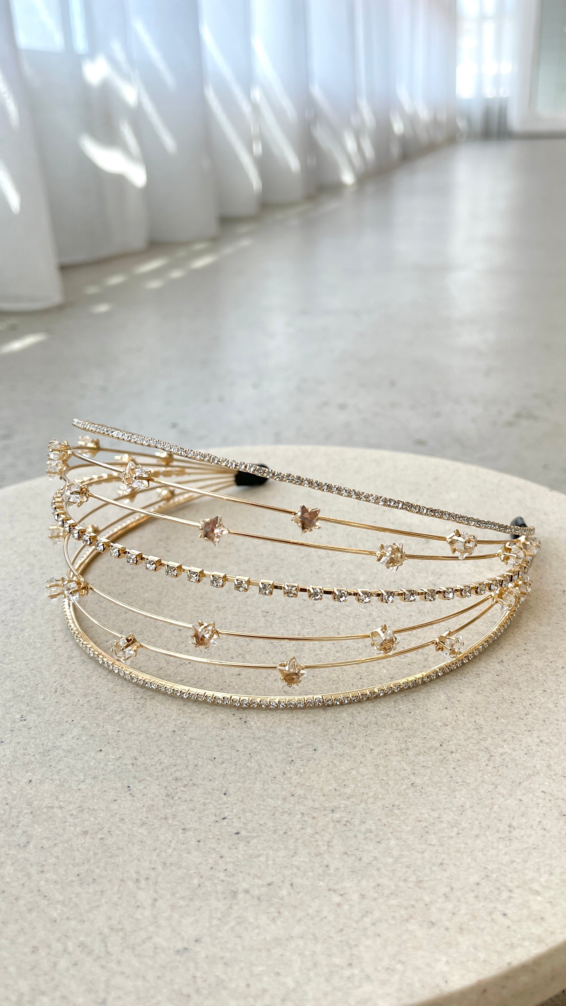 Astra Headband for Women - Elegant Gold Hair Accessory for Yoga, Running, and Everyday Wear
