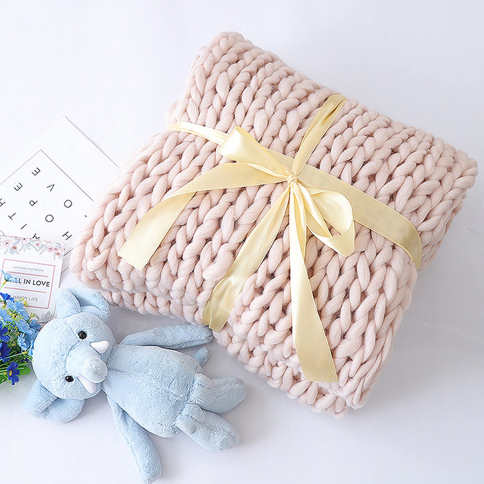 Chunky Knitted Blanket - Extra Large Soft Cozy Throw Blanket for Couch, Bed & Sofa | Home Decor Gift Idea in Beige | Perfect for Snuggling, Lounging & Winter Warmth